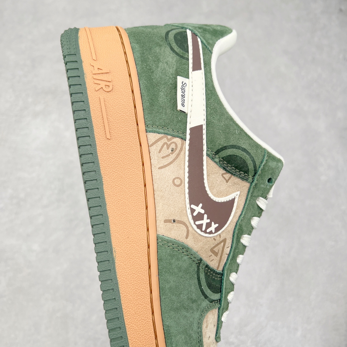 图片[6]-NK Air Force 1´07 Low 空军一号低帮百搭休闲运动板鞋 DF0188-024 柔软、弹性十足的缓震性能和出色的中底设计 横跨复古与现代的外型结合 造就出风靡全球 三十多年的Force 1 直到今天还深受青睐 实拍调校N版已经零色差零失真 百分百还原实物色彩所见即所得 不存在货不对板色差等低级问题 选购参考实物拍摄 不混卖不参货 只用心做好货严格选品 承诺混一赔十 尺码：36 36.5 37.5 38 38.5 39 40 40.5 41 42 42.5 43 44 44.5 45-选品中心