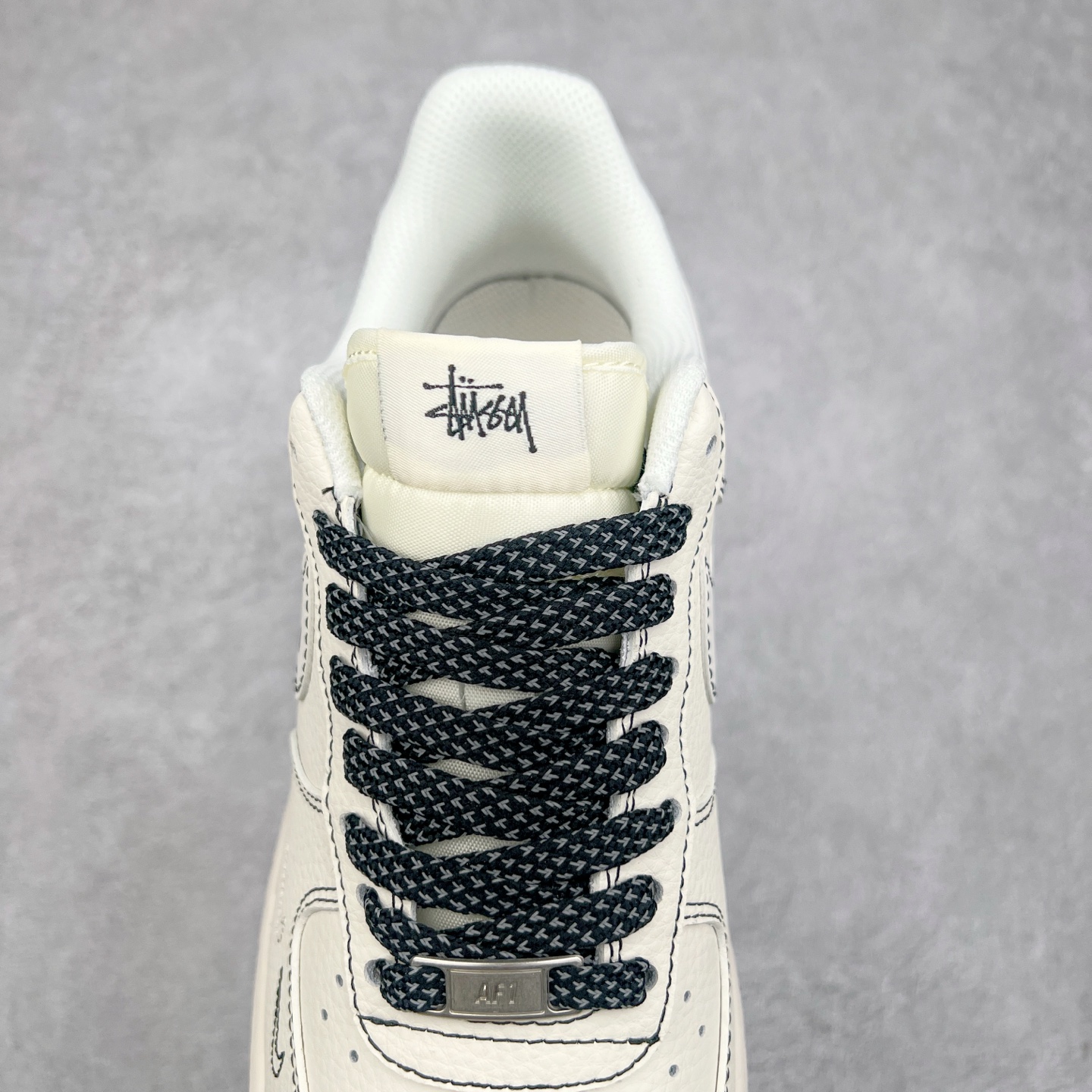 图片[5]-NK Air Force 1´07 Low 空军一号低帮百搭休闲运动板鞋 HH7518-062 柔软、弹性十足的缓震性能和出色的中底设计 横跨复古与现代的外型结合 造就出风靡全球 三十多年的Force 1 直到今天还深受青睐 实拍调校N版已经零色差零失真 百分百还原实物色彩所见即所得 不存在货不对板色差等低级问题 选购参考实物拍摄 不混卖不参货 只用心做好货严格选品 承诺混一赔十 尺码：36 36.5 37.5 38 38.5 39 40 40.5 41 42 42.5 43 44 44.5 45-选品中心