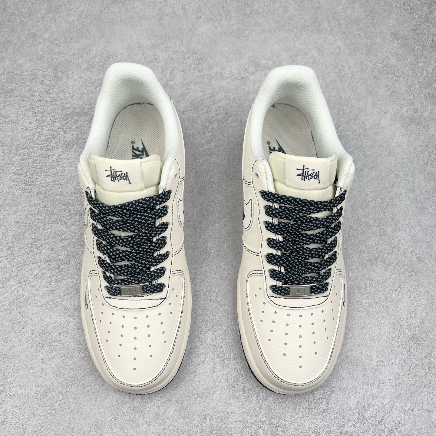 图片[2]-NK Air Force 1´07 Low 空军一号低帮百搭休闲运动板鞋 HH7518-062 柔软、弹性十足的缓震性能和出色的中底设计 横跨复古与现代的外型结合 造就出风靡全球 三十多年的Force 1 直到今天还深受青睐 实拍调校N版已经零色差零失真 百分百还原实物色彩所见即所得 不存在货不对板色差等低级问题 选购参考实物拍摄 不混卖不参货 只用心做好货严格选品 承诺混一赔十 尺码：36 36.5 37.5 38 38.5 39 40 40.5 41 42 42.5 43 44 44.5 45-选品中心