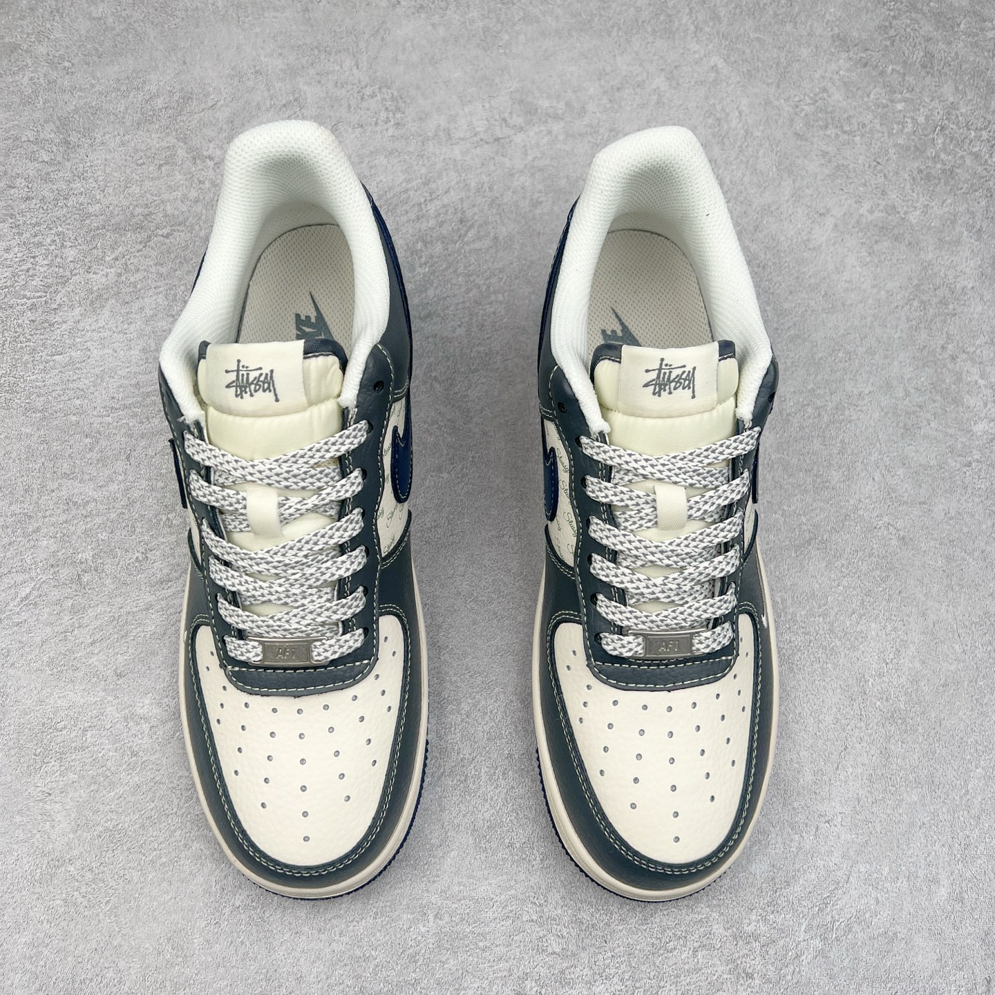 图片[2]-NK Air Force 1´07 Low 空军一号低帮百搭休闲运动板鞋 XS1958-519 柔软、弹性十足的缓震性能和出色的中底设计 横跨复古与现代的外型结合 造就出风靡全球 三十多年的Force 1 直到今天还深受青睐 实拍调校N版已经零色差零失真 百分百还原实物色彩所见即所得 不存在货不对板色差等低级问题 选购参考实物拍摄 不混卖不参货 只用心做好货严格选品 承诺混一赔十 尺码：36 36.5 37.5 38 38.5 39 40 40.5 41 42 42.5 43 44 44.5 45-选品中心