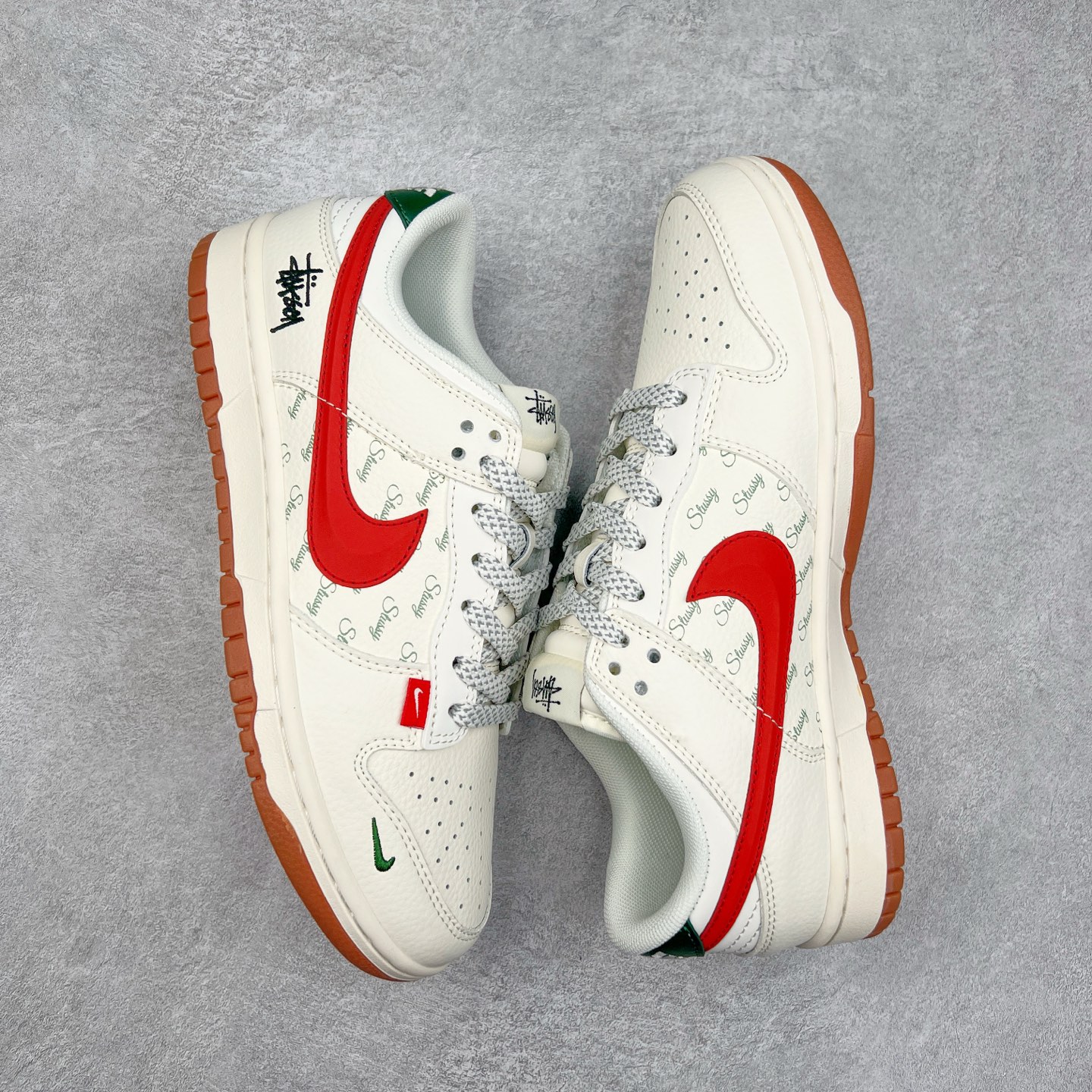 图片[3]-NK Dunk Low 定制配色 XS6089-542 大厂出品 极力推荐 原装头层材料 独家版型蒸餾加工帶來的是更好的视觉和脚感体验大厂纯原品质出货 清洁度 电绣工艺 皮料切割干净无任何毛边 细节完美 实拍调校N版已经零色差零失真 百分百还原实物色彩所见即所得 不存在货不对板色差等低级问题 选购参考实物拍摄 不混卖不参货 只用心做好货严格选品 承诺混一赔十 尺码：36 36.5 37.5 38 38.5 39 40 40.5 41 42 42.5 43 44 44.5 45-选品中心