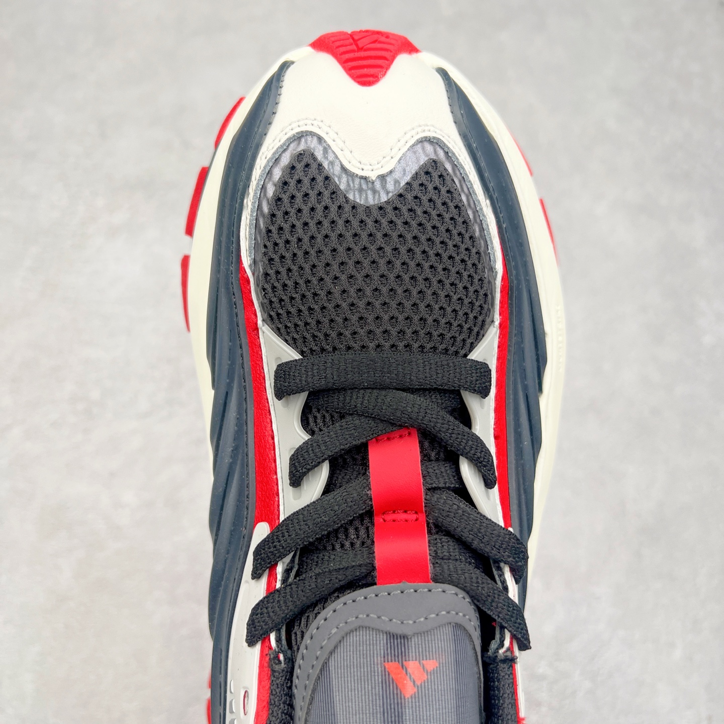 图片[4]-AD XLG MTW系列 舒适百搭防滑耐磨低帮跑步鞋老爹鞋 JR6392 鞋面采用贯穿式银条 完整的线条流畅度带来充分的视觉享受 鞋舌若隐若现的LOGO充满神秘感 夸张的鞋后跟幅度设计 线条感延伸至后跟标志三条杆彰显adidas调性 中底采用LIGHT STRIKE科技 在满足穿搭属性的同时提供舒适的脚感 完整的流线型设计语言 从鞋面贯穿到鞋底以及鞋花纹路 颜值与实力兼具 秀场与日常皆融 未来已来 让我们继续期待 实拍调校N版已经零色差零失真 百分百还原实物色彩所见即所得 不存在货不对板色差等低级问题 选购参考实物拍摄 不混卖不参货 只用心做好货严格选品 承诺混一赔十 尺码：36 36.5 37.5 38 38.5 39 40 40.5 41 42 42.5 43 44 44.5 45-选品中心