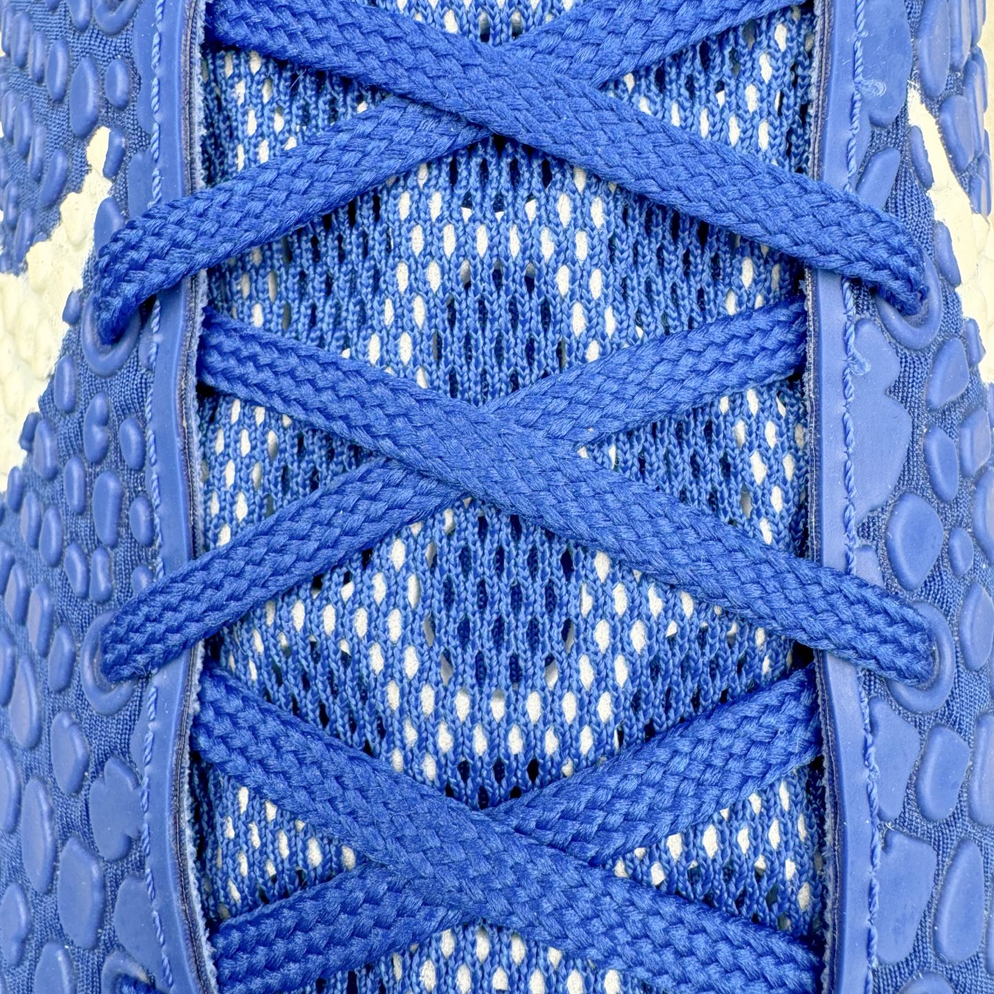 图片[14]-＃GX纯原 NK Zoom Kobe 6 Protro 科比六代 蓝白 CW2190-400 完美复刻公司货 前掌超大Zoom Turbo气垫 后掌EVA缓震 真正的原汁原味 还原ZP脚感 全身鞋材卡料色独家定制 唯一正确喷漆工艺Swoosh 正确凹凸蛇鳞工艺 正确鞋面渐变效果 内全置真动飞态线 独立原厂模具 最大尺码达到48.5码 首批不拼图大几率过验 亲测已过 支持各种高强度实战 无需担心 上脚价 补货周期极长 脚宽建议买大半码 科比系列前掌偏窄 不影响二次销售 支持七天无理由退换 尺码：40 40.5 41 42 42.5 43 44 44.5 45 45.5 46 47.5 48.5 49.6 50.5-选品中心