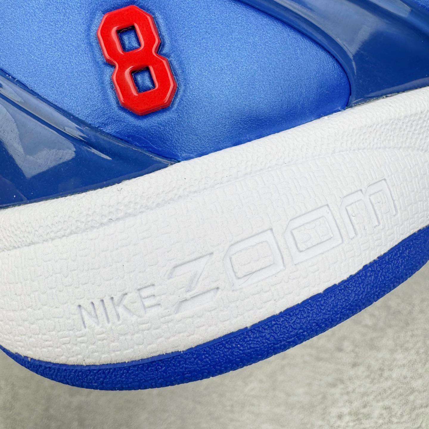 图片[16]-＃GX纯原 NK Zoom Kobe 6 Protro 科比六代 蓝白 CW2190-400 完美复刻公司货 前掌超大Zoom Turbo气垫 后掌EVA缓震 真正的原汁原味 还原ZP脚感 全身鞋材卡料色独家定制 唯一正确喷漆工艺Swoosh 正确凹凸蛇鳞工艺 正确鞋面渐变效果 内全置真动飞态线 独立原厂模具 最大尺码达到48.5码 首批不拼图大几率过验 亲测已过 支持各种高强度实战 无需担心 上脚价 补货周期极长 脚宽建议买大半码 科比系列前掌偏窄 不影响二次销售 支持七天无理由退换 尺码：40 40.5 41 42 42.5 43 44 44.5 45 45.5 46 47.5 48.5 49.6 50.5-选品中心