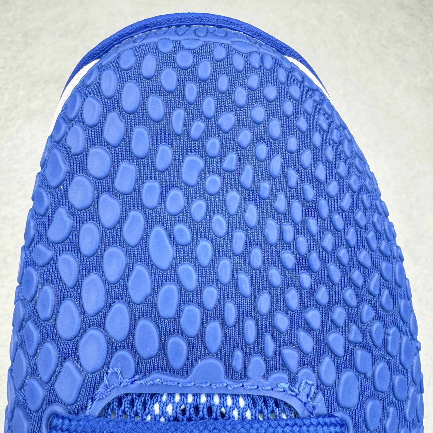 图片[19]-＃GX纯原 NK Zoom Kobe 6 Protro 科比六代 蓝白 CW2190-400 完美复刻公司货 前掌超大Zoom Turbo气垫 后掌EVA缓震 真正的原汁原味 还原ZP脚感 全身鞋材卡料色独家定制 唯一正确喷漆工艺Swoosh 正确凹凸蛇鳞工艺 正确鞋面渐变效果 内全置真动飞态线 独立原厂模具 最大尺码达到48.5码 首批不拼图大几率过验 亲测已过 支持各种高强度实战 无需担心 上脚价 补货周期极长 脚宽建议买大半码 科比系列前掌偏窄 不影响二次销售 支持七天无理由退换 尺码：40 40.5 41 42 42.5 43 44 44.5 45 45.5 46 47.5 48.5 49.6 50.5-选品中心