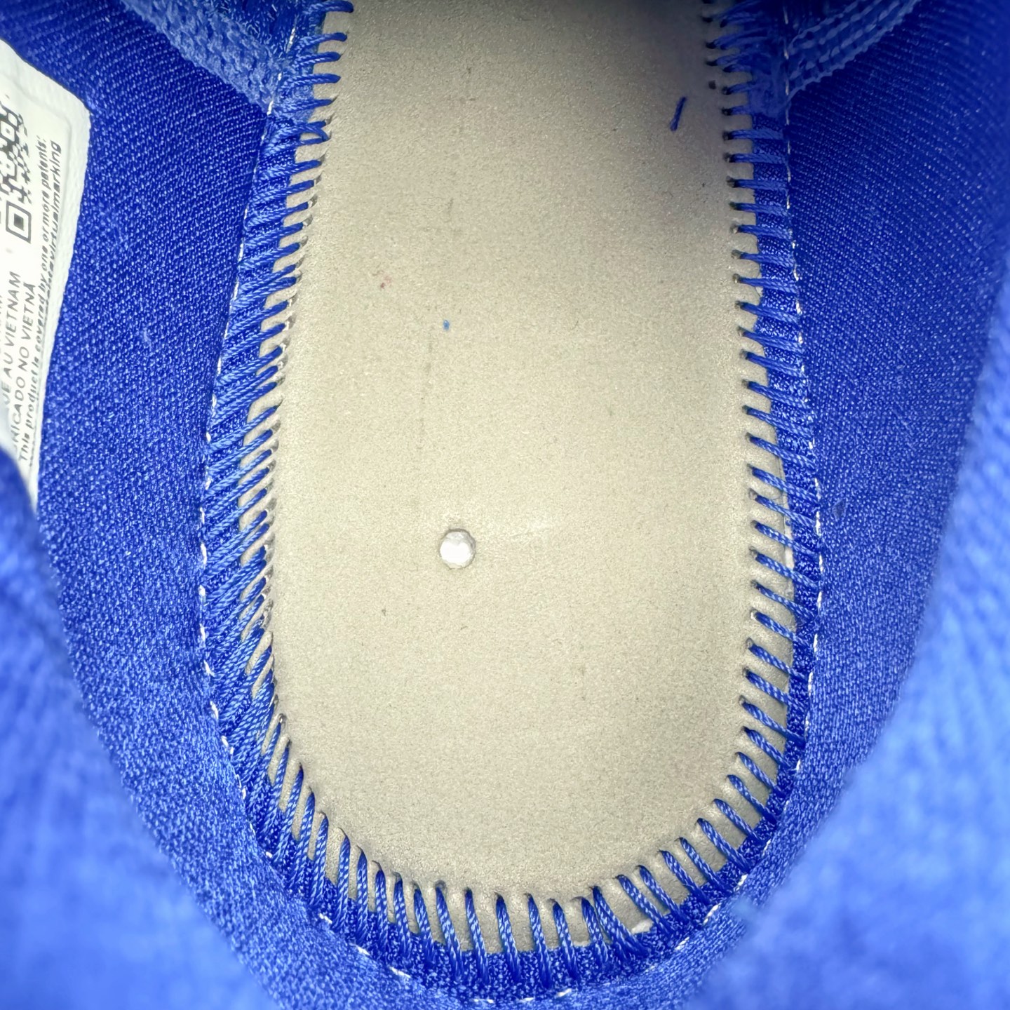 图片[10]-＃GX纯原 NK Zoom Kobe 6 Protro 科比六代 蓝白 CW2190-400 完美复刻公司货 前掌超大Zoom Turbo气垫 后掌EVA缓震 真正的原汁原味 还原ZP脚感 全身鞋材卡料色独家定制 唯一正确喷漆工艺Swoosh 正确凹凸蛇鳞工艺 正确鞋面渐变效果 内全置真动飞态线 独立原厂模具 最大尺码达到48.5码 首批不拼图大几率过验 亲测已过 支持各种高强度实战 无需担心 上脚价 补货周期极长 脚宽建议买大半码 科比系列前掌偏窄 不影响二次销售 支持七天无理由退换 尺码：40 40.5 41 42 42.5 43 44 44.5 45 45.5 46 47.5 48.5 49.6 50.5-选品中心