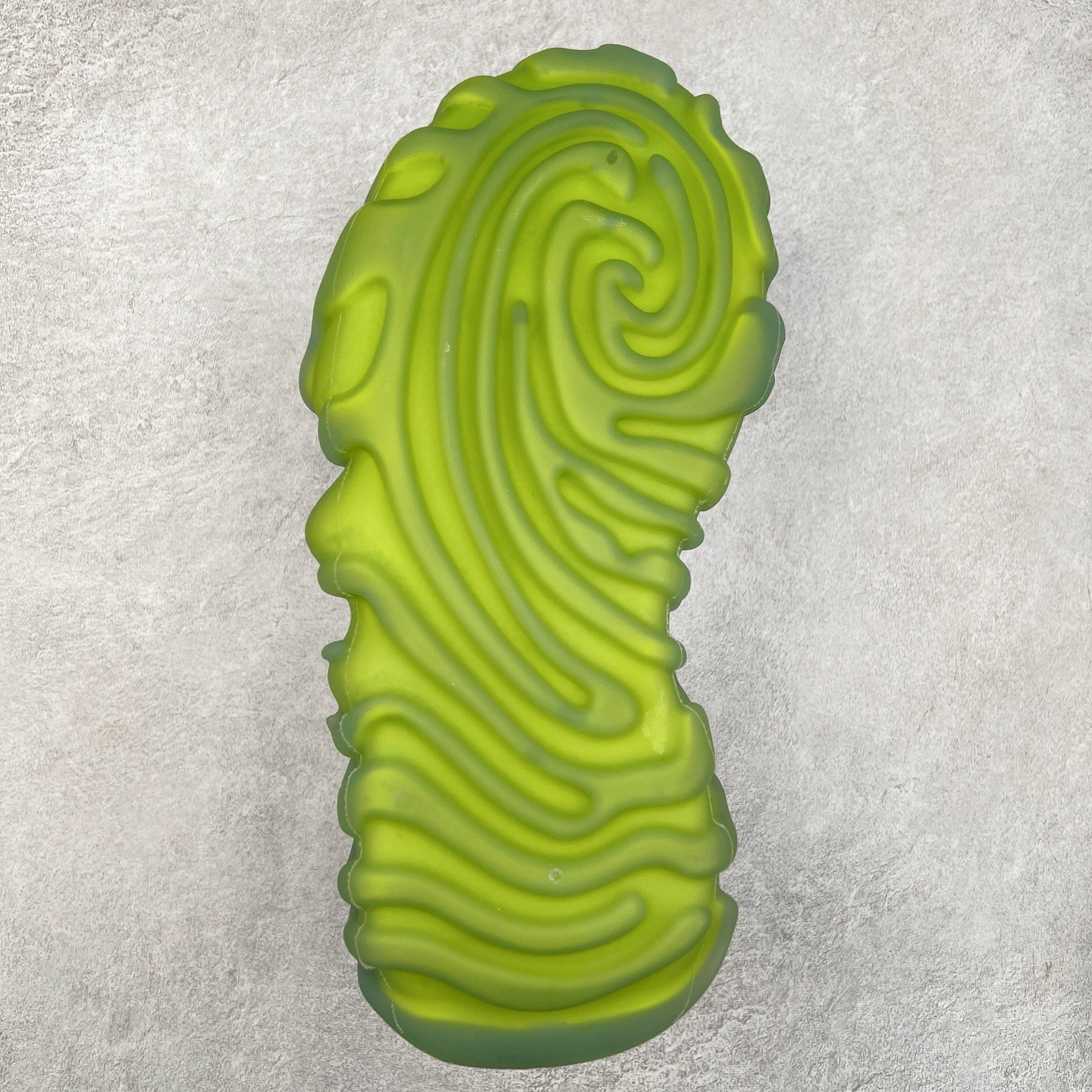 图片[9]-＃DG莞产 Salehe Bembury x Crocs Pollex Juniper 卡骆驰联名款经典简约休闲沙滩洞洞拖鞋凉鞋 透明防水袋包装 注意配件需单独购买 超轻Croslite专利材料打造 鞋面更加耐用易清洗 该鞋款轻盈舒适 2002年 经典克骆格诞生 秉承外形简单 穿着舒适的初衷 不断为消费者带来舒适的穿着体验 穿出“趣”味 鞋面洞洞可搭彰显个性的智必星 一鞋两穿 可调节式后跟带增添鞋身的稳固性能 放前面变成愜意舒适的凉拖 放后面行走跑跳更加稳妥 Croslite ™材料 封闭式细胞树脂 能够在体温作用下自动变形以适应脚部形状 涉水性优秀的同时易于清洁 抓地力强 不易打滑 Crocs的核心理念：轻便 灵活 全方位的舒适感 同步官方尺码：M4（36-37） M5（37-38）M6（38-39）M7（39-40）M8（41-42）M9（42-43）M10（43-44）M11（45-46）-选品中心