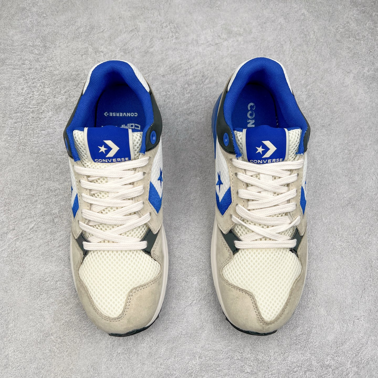 图片[2]-Converse WAVE TRAINER OX 舒适防滑耐磨 复古休闲通勤跑鞋 鞋面采用透气网布材质 搭配部分质感麂皮拼接 层次丰富且不失高级感 鞋身线条设计与鞋侧星星标志相呼应 简约不简单 货号：A12837C 白灰 货号：A12835C 白橙 货号：A12836C 白蓝 尺码：36 36.5 37 37.5 38 39 39.5 40 41 41.5 42 42.5 43 44-选品中心