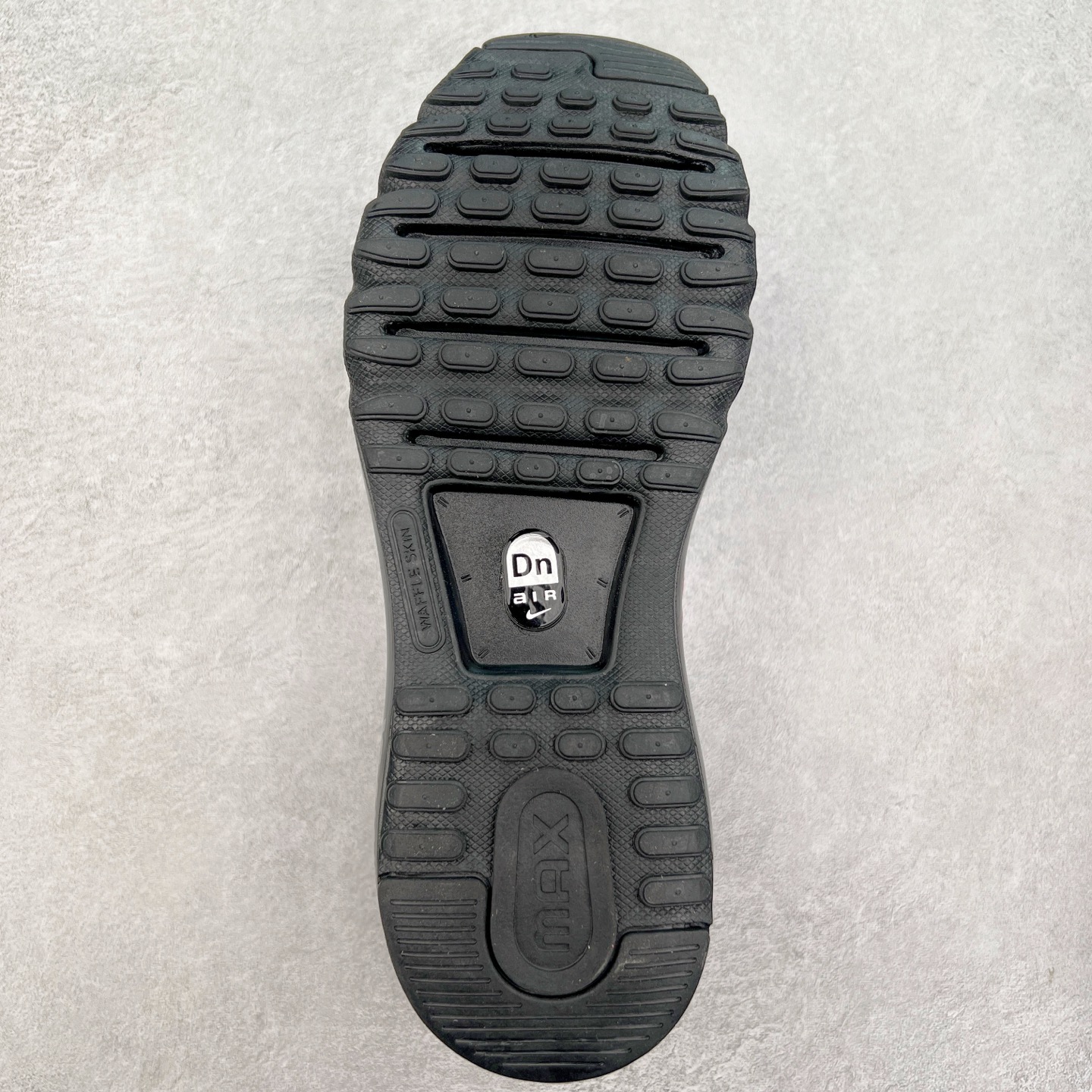 图片[9]-NK Air Max Pegasus Trail 2027 经典舒适时尚耐磨透气低帮气垫跑步鞋 DN2827 携时尚设计闪亮回归 出众有型 采用网眼布细节和运动风无缝覆面 助你保持清爽感受 塑就焕新造型 经典 Flywire 设计搭配经典全掌型 Max Air 缓震配置 缔造出众舒适感和支撑效果实拍调校N版已经零色差零失真 百分百还原实物色彩所见即所得 不存在货不对板色差等低级问题 选购参考实物拍摄 不混卖不参货 只用心做好货严格选品 承诺混一赔十 尺码：35.5 36 36.5 37.5 38 38.5 39 40 40.5 41 42 42.5 43 44 44.5 45-选品中心