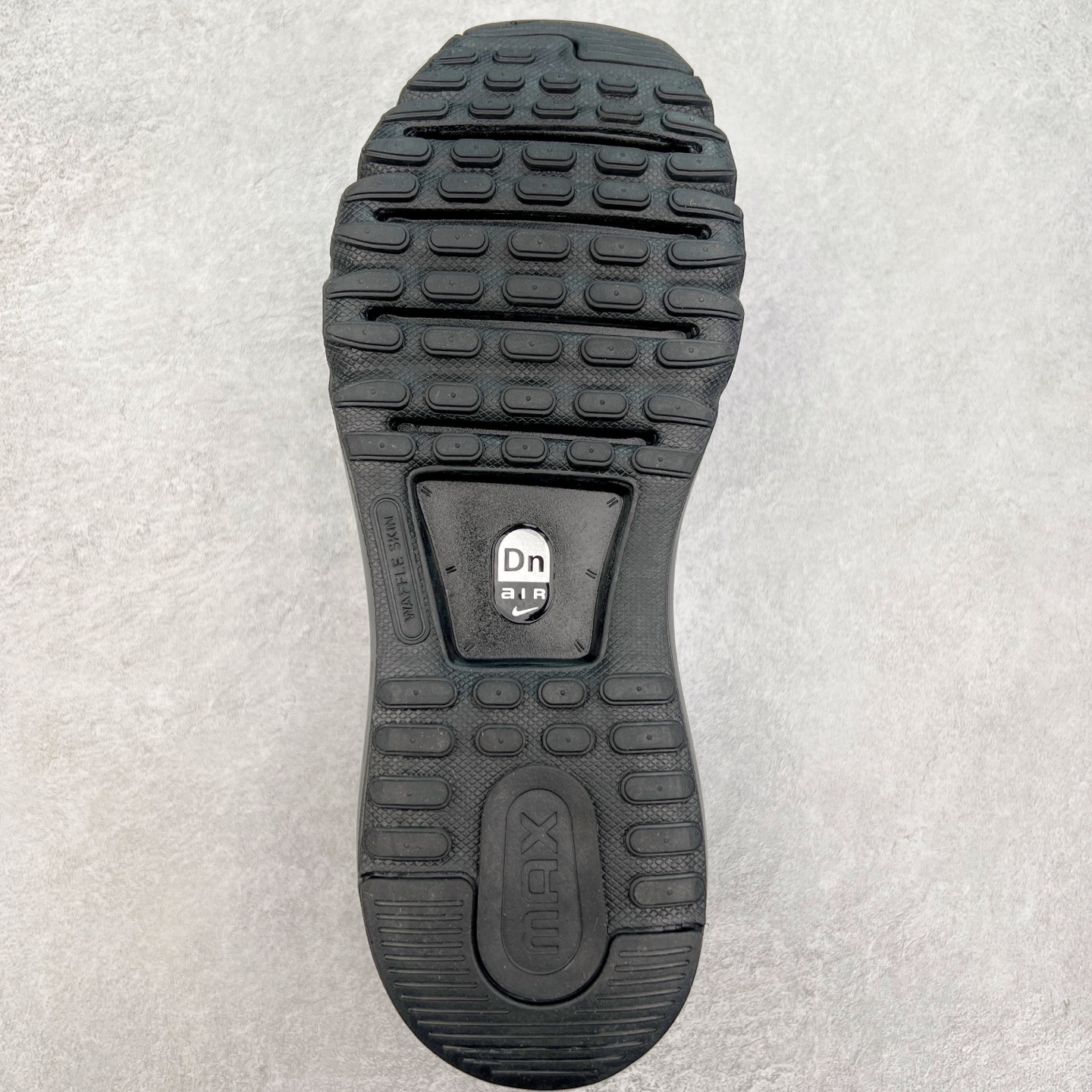 图片[9]-NK Air Max Pegasus Trail 2027 经典舒适时尚耐磨透气低帮气垫跑步鞋 DN2827 携时尚设计闪亮回归 出众有型 采用网眼布细节和运动风无缝覆面 助你保持清爽感受 塑就焕新造型 经典 Flywire 设计搭配经典全掌型 Max Air 缓震配置 缔造出众舒适感和支撑效果实拍调校N版已经零色差零失真 百分百还原实物色彩所见即所得 不存在货不对板色差等低级问题 选购参考实物拍摄 不混卖不参货 只用心做好货严格选品 承诺混一赔十 尺码：35.5 36 36.5 37.5 38 38.5 39 40 40.5 41 42 42.5 43 44 44.5 45-选品中心