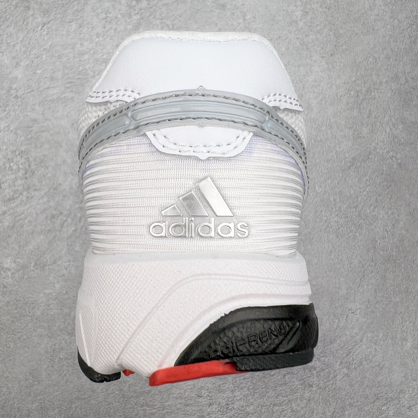 图片[8]-BAD BUNNY x AD Originals ADIZERO SL 72 联名柔软舒适防滑耐磨低帮生活休闲鞋 JH9972 此番 Bad Bunny 和 adidas 以 Adizero SL 72 为蓝本，推出 3 款不同配色，设计灵感汲取自复古跑鞋 SL 72 ，将经典元素与现代风尚相融合，打造出别具一格的鞋履。鞋面采用多层次叠加设计，很有层次感，吸引人。选用华夫格网、绒面革、皮革和灯芯绒等优质材料。鞋身上的 “ Para Bad Bunny ”中足标识与双阿迪达斯标志，彰显了双方的合作身份。搭载 Adizero 泡棉中底，确保卓越的舒适性与性能表现。尺码：36 36.5 37.5 38 38.5 39 40 40.5 41 42 42.5 43 44 44.5 45-选品中心