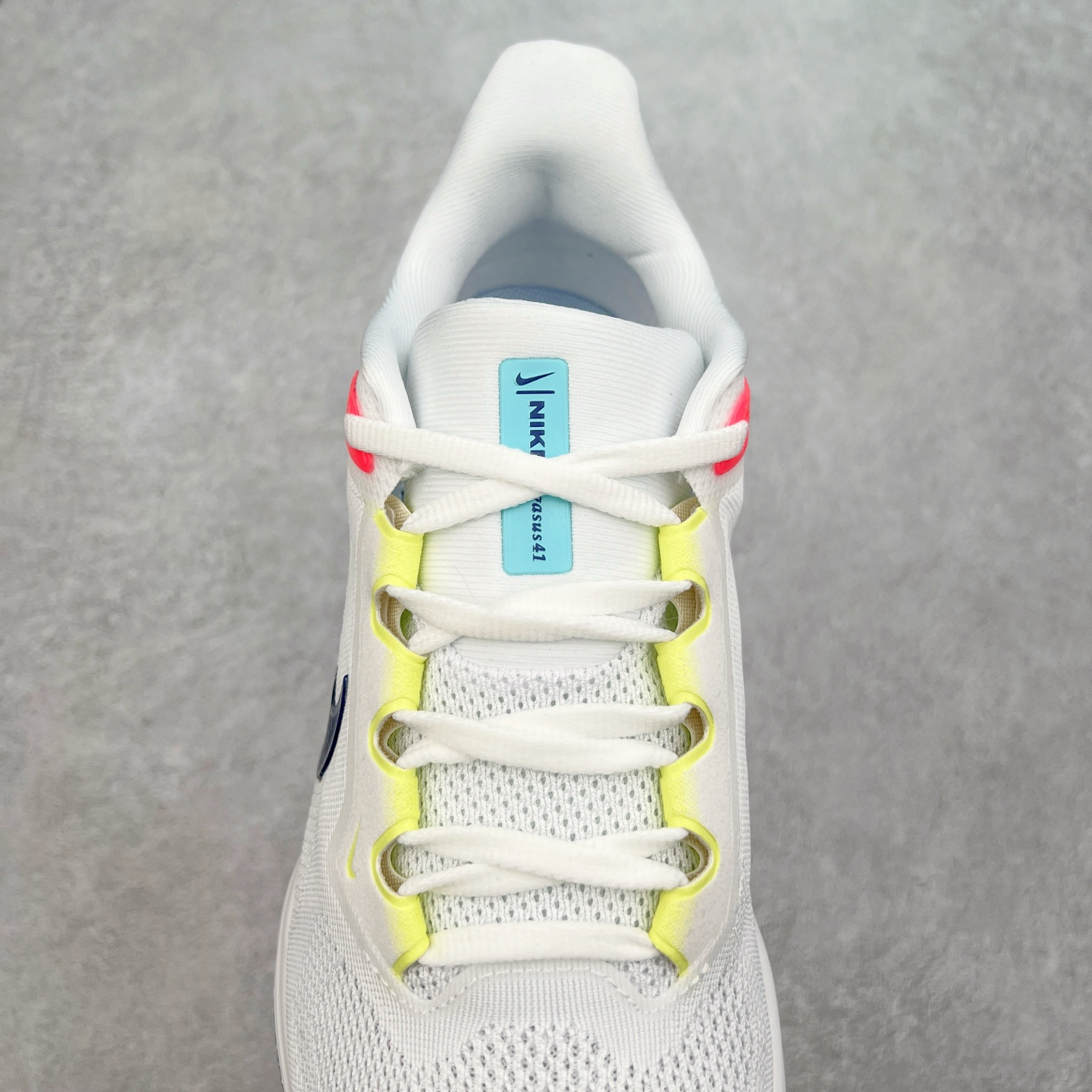 图片[5]-＃特价福利 NK Zoom Pegasus 飞马41代马拉松系列网面透气缓震疾速跑鞋 拥有 Zoom Air 一如既往的稳定感和流畅感 鞋面采用工程网眼设计 为特定高热区域营造出色透气性 进一步增加鞋面的穿孔数量 让足部能够快速散热 中足搭配 Flywire 飞线 在高速运动时营造舒适稳定的贴合感 内置Zoon气垫加持 动力十足 尺码：36 36.5 37.5 38 38.5 39 40 40.5 41 42 42.5 43 44 44.5 45-选品中心