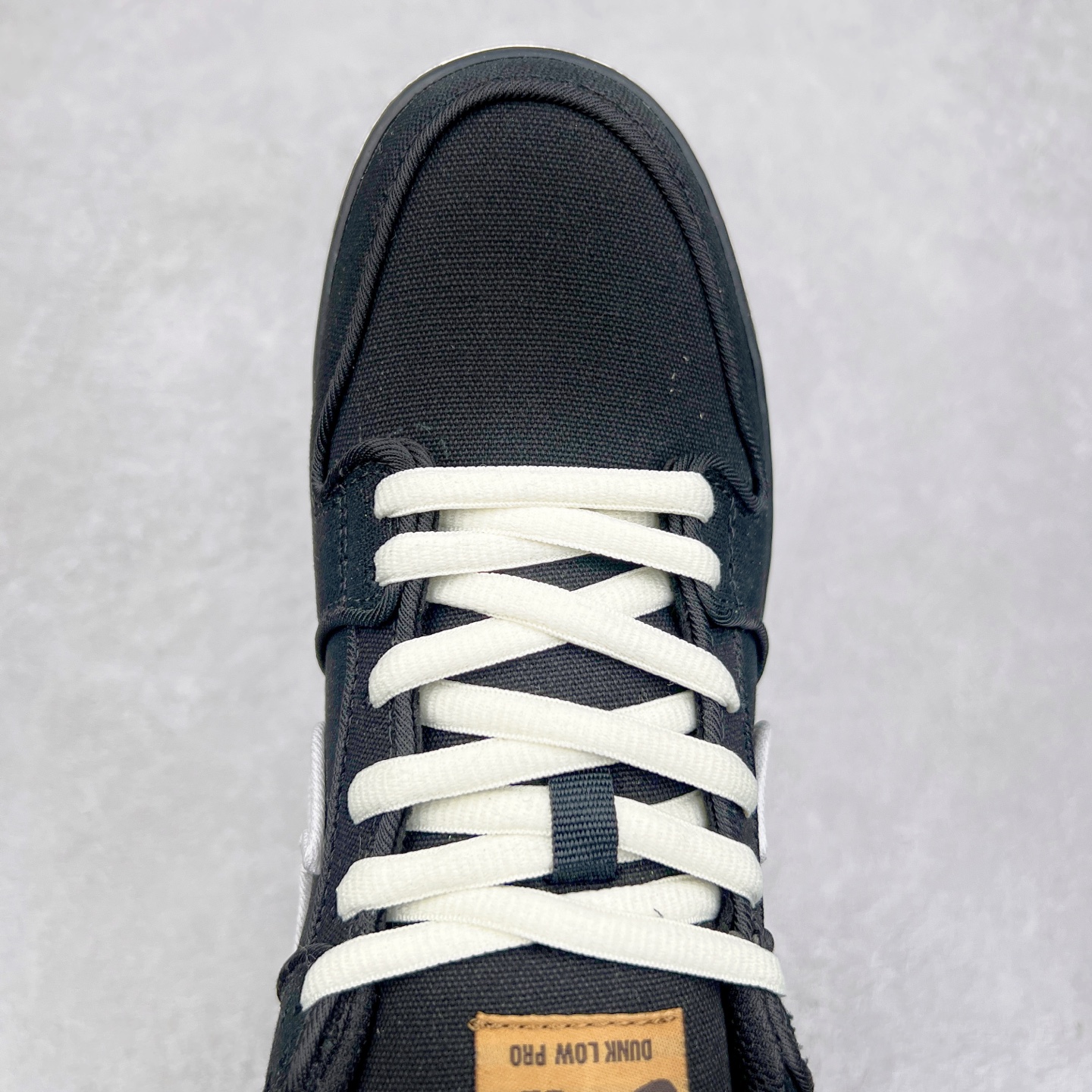 图片[4]-＃F版 NK SB Dunk Low FN5880-001 性价比王者 极限压缩利润空间 超乎所想的高性价比 用料绝不含糊 原盒原配 正确耐磨橡胶大底 超高清洁度 全鞋零毛边皮料切割 全套原楦原模倾力打造完美版型 尺码：36 36.5 37.5 38 38.5 39 40 40.5 41 42 42.5 43 44 44.5 45 46 47.5-选品中心