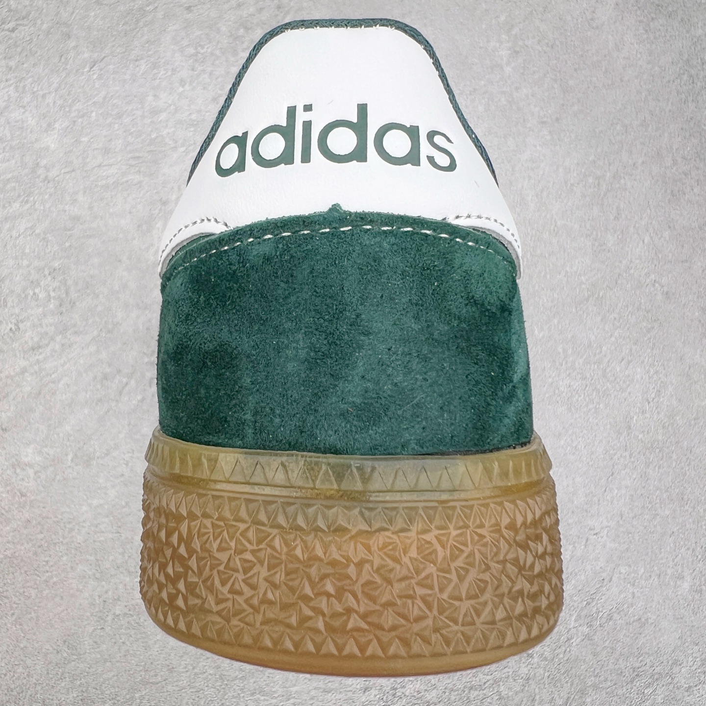 图片[8]-AD Originals Handball SPZL 手球运动员系列百搭休闲运动板鞋 JP7067 这款来自阿迪达斯的这款HANDBALL SPZL前身是一双手球运动鞋，这一次拿来复刻，所以鞋面的主要色彩选用了黑色， 鞋面外侧除了Spezial字母之外还有三叶草标志。Handball SPZL作为复古手球训练鞋与作为室内足球鞋的Samba有着异曲同工之处，但是质感更为出众的鞋身以及丰富的配色选择比起Samba来讲可以说是更胜一筹了！尺码：36 36⅔ 37⅓ 38 38⅔ 39⅓ 40 40⅔ 41⅓ 42 42⅔ 43⅓ 44 45-选品中心