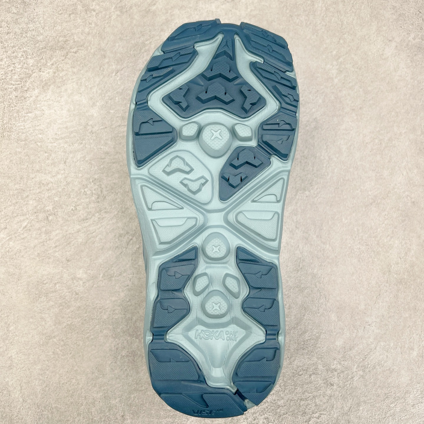 图片[9]-＃HK纯原 HOKA One One Hopara Sandals 霍帕拉系列水路两用溯溪涉水休闲户外露营凉鞋 作为先锋品牌的 HOKA ONE ONE总是以独特的方式 HOPA RA是一款溯溪鞋 又名排水鞋 可长期用于涉水和溯溪 保护脚底和脚趾的安全和舒适 鞋面材料速干 透气 耐磨 鞋底防滑 耐磨 抓地能力强 出于安全考虑 设计要求较高 涉水溯溪过程中 水 泥沙 可以直接从鞋内大孔排出 细纹鞋底使在岩石上抓地能力强 避免打滑 而上路后 鞋面具有快干透气等优点 尺码：36 36.5 37.5 38 39 40 40.5 41 42 42.5 43 44 45-选品中心