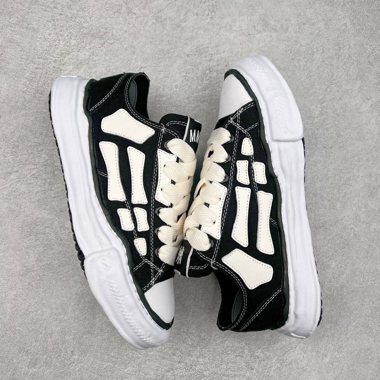 图片[3]-＃原厂 MMY/Maison MIHARA YASUHIRO Wayne Original Sole Leather Low Sneaker贝壳头版变形溶解雪糕底低帮百搭休闲运动板鞋 余文乐挚爱单品 复古溶解风 日本概念时装设计师･三原康裕品牌广东原产 原楦原纸版开发楦型 全新开发双模一次发泡点位气孔EVA中底 底部嵌入组合RB橡胶耐磨大底 采用全粒面头层皮革鞋面材质 正确织麦及包装盒 清晰后跟电绣LOGO 注意区别普通版本‼️尺码：35-45 偏大一码-选品中心