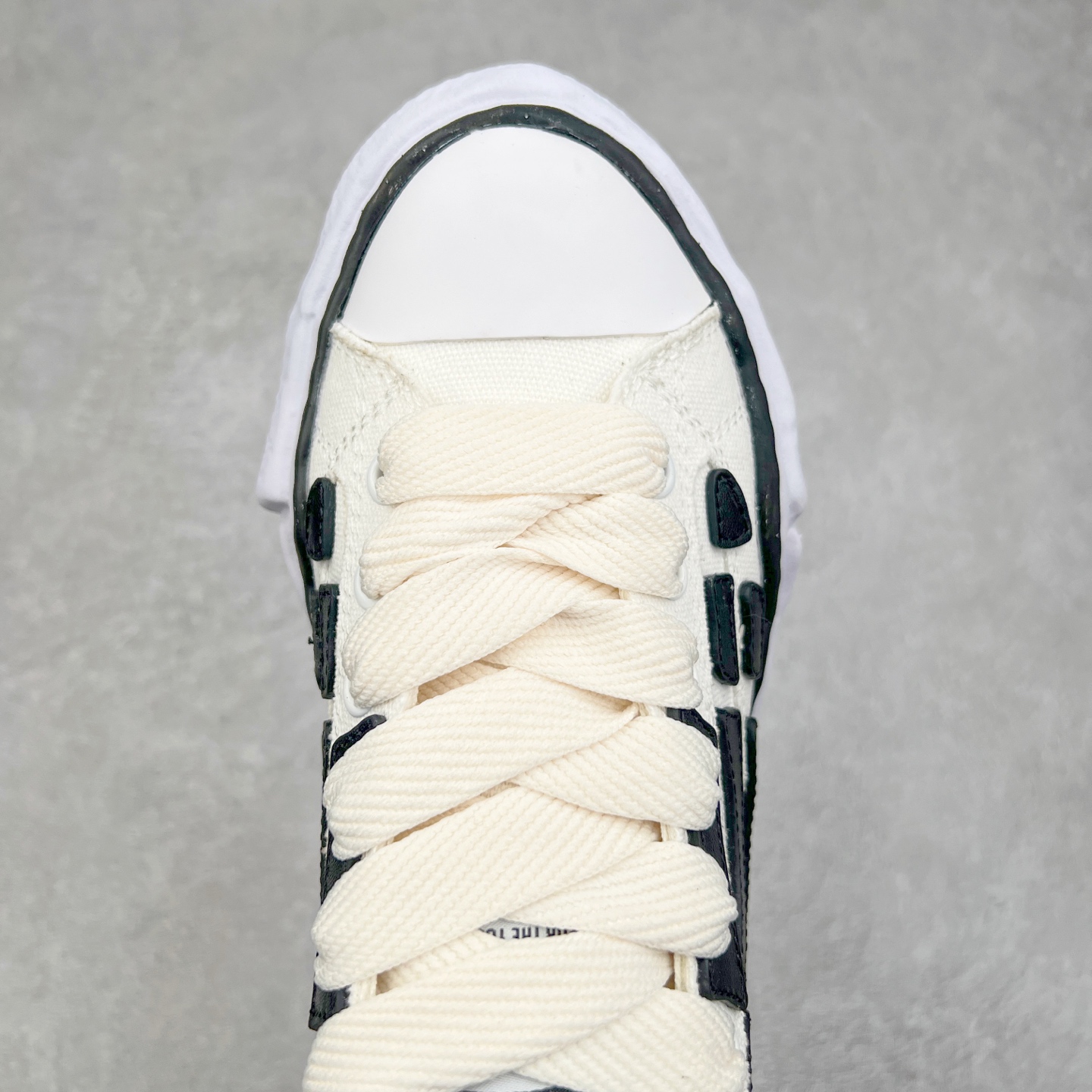 图片[4]-＃原厂 MMY/Maison MIHARA YASUHIRO Wayne Original Sole Leather Low Sneaker贝壳头版变形溶解雪糕底低帮百搭休闲运动板鞋 余文乐挚爱单品 复古溶解风 日本概念时装设计师･三原康裕品牌广东原产 原楦原纸版开发楦型 全新开发双模一次发泡点位气孔EVA中底 底部嵌入组合RB橡胶耐磨大底 采用全粒面头层皮革鞋面材质 正确织麦及包装盒 清晰后跟电绣LOGO 注意区别普通版本‼️尺码：35-45 偏大一码-选品中心