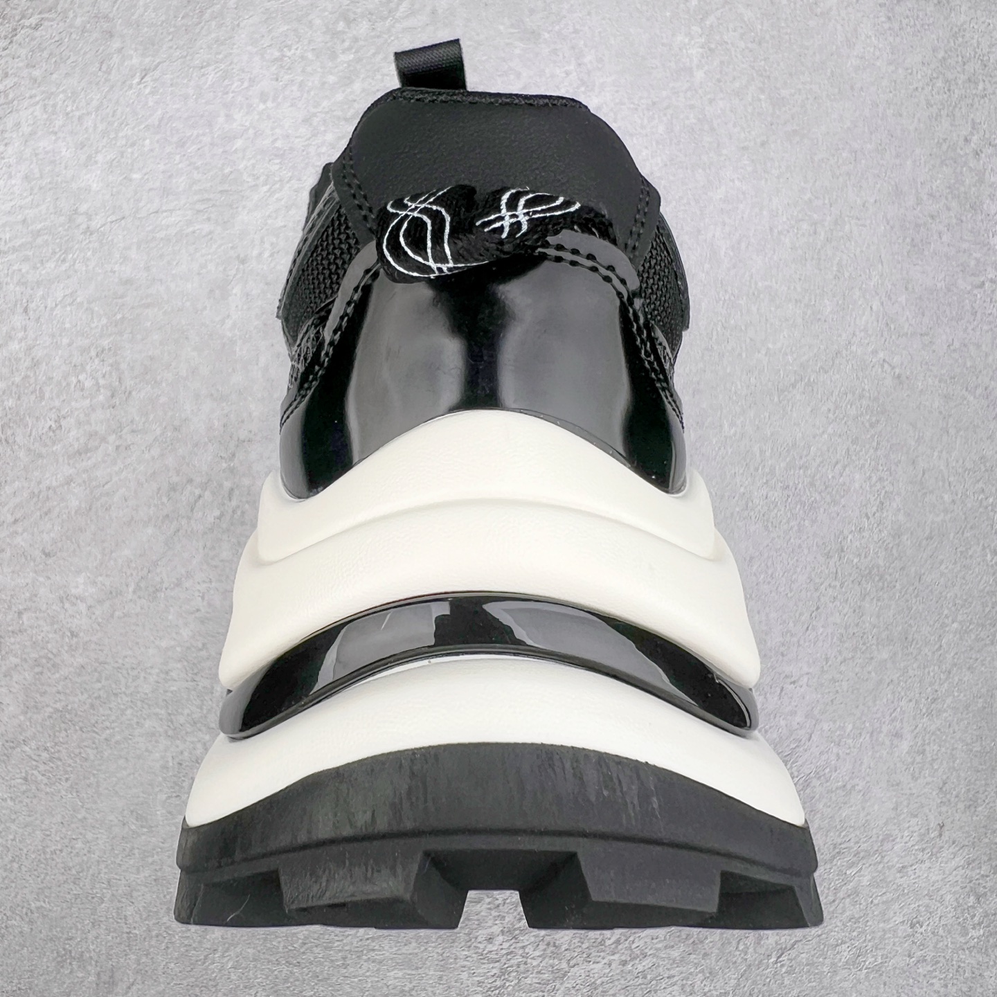 图片[8]-GG-CC Chunky Low 休闲运动老爹鞋 #广东大厂出品 完美细节 25ss早春新款 大长腿 时髦look轻松定格 不费力展现率性氛围 酷帅机能风不规则设计大底 GGcc杏银红色拼色造型设计 轻便舒适百搭 不管怎么搭都敲好看~尺码：35 36 37 38 39 40-选品中心