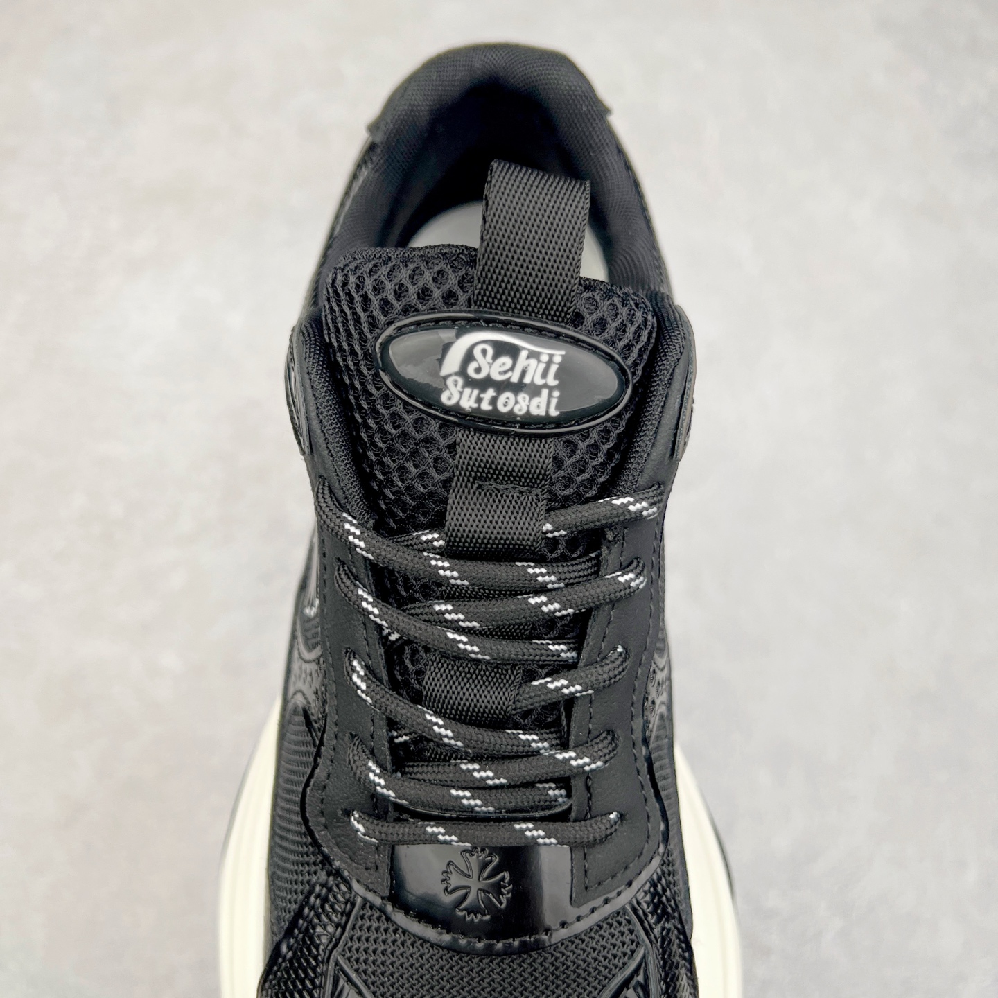 图片[5]-GG-CC Chunky Low 休闲运动老爹鞋 #广东大厂出品 完美细节 25ss早春新款 大长腿 时髦look轻松定格 不费力展现率性氛围 酷帅机能风不规则设计大底 GGcc杏银红色拼色造型设计 轻便舒适百搭 不管怎么搭都敲好看~尺码：35 36 37 38 39 40-选品中心