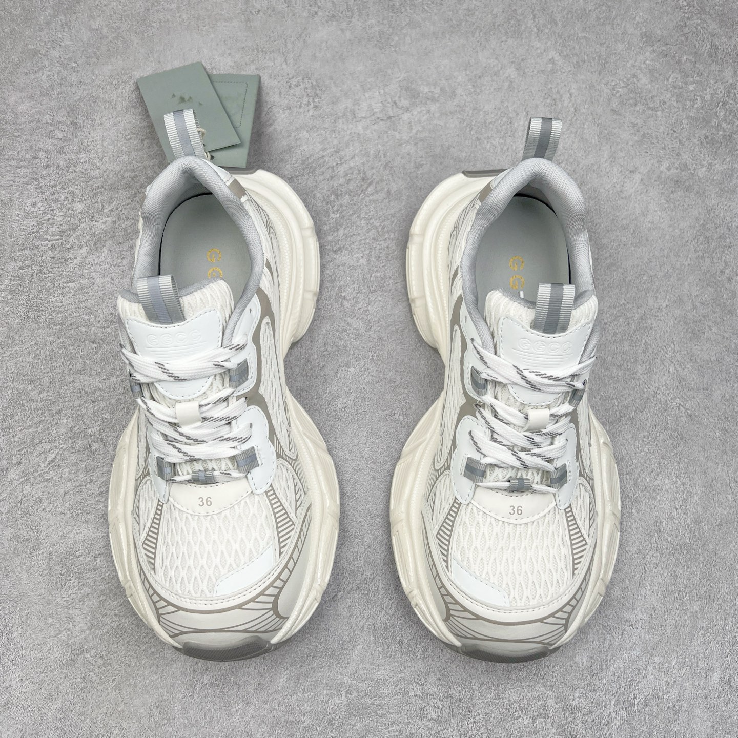 图片[2]-GG-CC Chunky Low 休闲运动老爹鞋 #广东大厂出品 完美细节 25ss早春新款 大长腿 时髦look轻松定格 不费力展现率性氛围 酷帅机能风不规则设计大底 GGcc杏银红色拼色造型设计 轻便舒适百搭 不管怎么搭都敲好看~尺码：35 36 37 38 39 40-选品中心