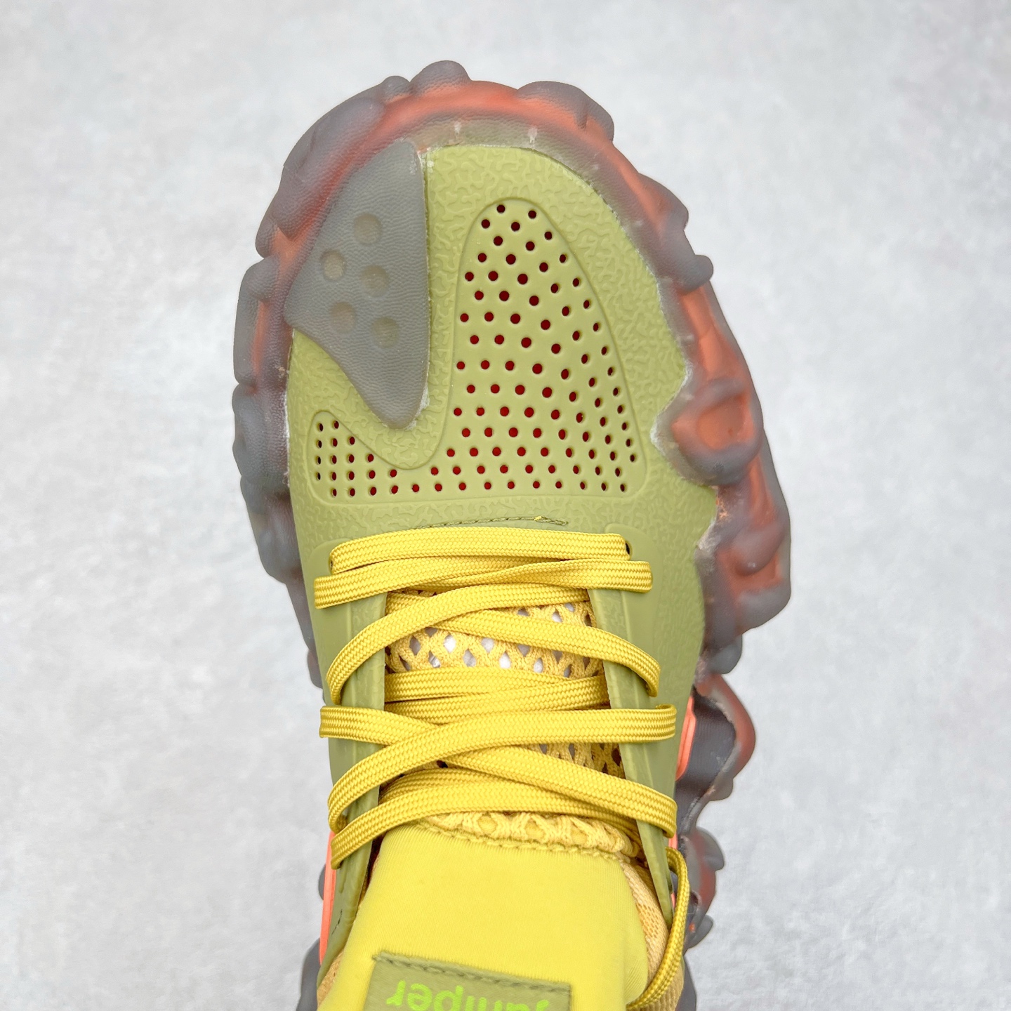 图片[4]-＃DG莞产 Salehe Bembury x Crocs Pollex Juniper 卡骆驰联名款经典简约休闲沙滩洞洞拖鞋凉鞋 透明防水袋包装 注意配件需单独购买 超轻Croslite专利材料打造 鞋面更加耐用易清洗 该鞋款轻盈舒适 2002年 经典克骆格诞生 秉承外形简单 穿着舒适的初衷 不断为消费者带来舒适的穿着体验 穿出“趣”味 鞋面洞洞可搭彰显个性的智必星 一鞋两穿 可调节式后跟带增添鞋身的稳固性能 放前面变成愜意舒适的凉拖 放后面行走跑跳更加稳妥 Croslite ™材料 封闭式细胞树脂 能够在体温作用下自动变形以适应脚部形状 涉水性优秀的同时易于清洁 抓地力强 不易打滑 Crocs的核心理念：轻便 灵活 全方位的舒适感 同步官方尺码：M4（36-37） M5（37-38）M6（38-39）M7（39-40）M8（41-42）M9（42-43）M10（43-44）M11（45-46）-选品中心