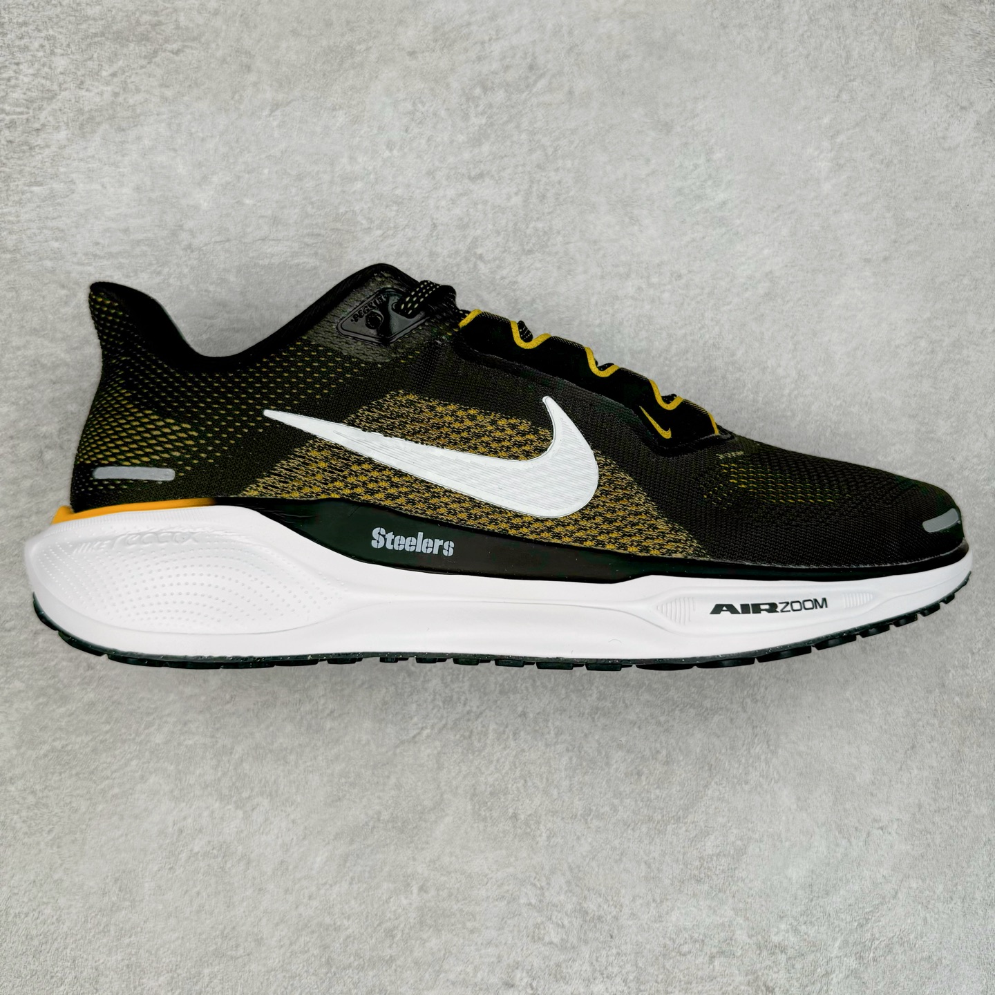 图片[5]-＃特价福利 NK Zoom Pegasus 飞马41代马拉松系列网面透气缓震疾速跑鞋 拥有 Zoom Air 一如既往的稳定感和流畅感 鞋面采用工程网眼设计 为特定高热区域营造出色透气性 进一步增加鞋面的穿孔数量 让足部能够快速散热 中足搭配 Flywire 飞线 在高速运动时营造舒适稳定的贴合感 内置Zoon气垫加持 动力十足 尺码：36 36.5 37.5 38 38.5 39 40 40.5 41 42 42.5 43 44 44.5 45-选品中心