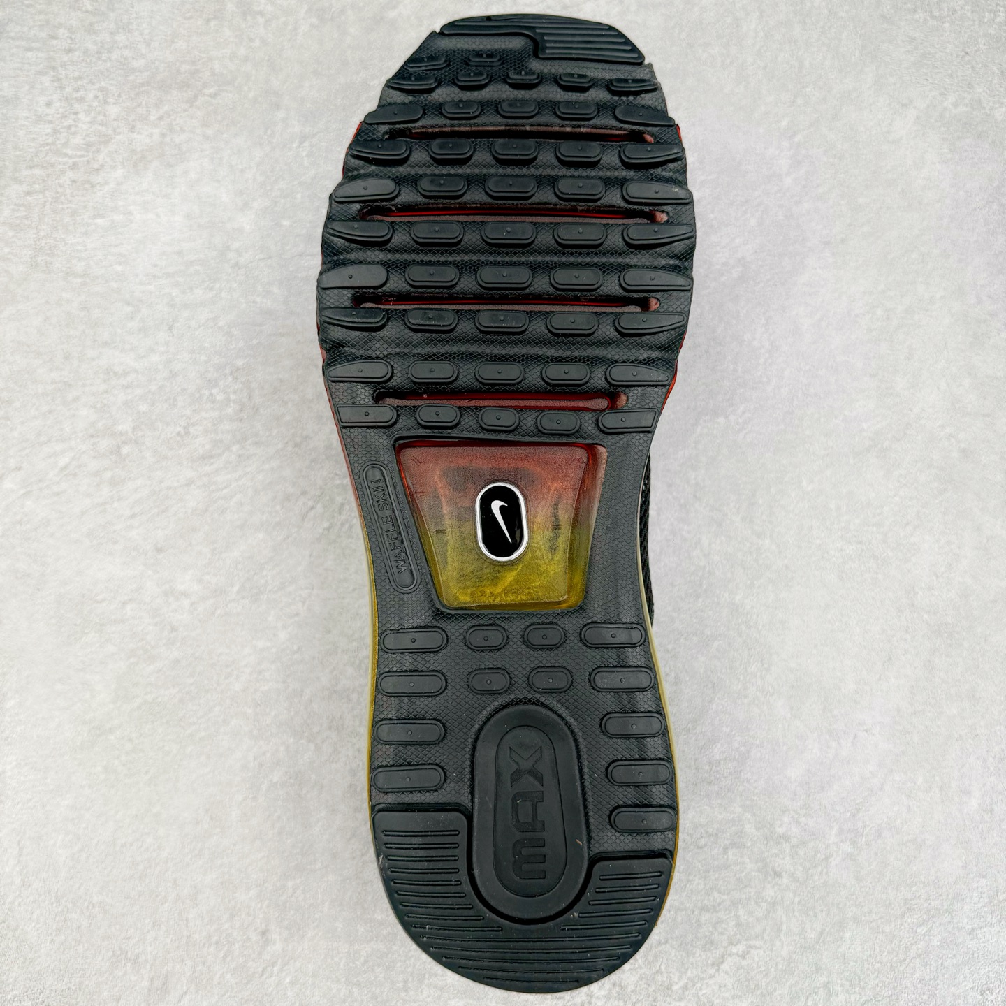 图片[9]-＃纯原 NK Air Max 2013 经典舒适时尚耐磨透气低帮气垫跑步鞋 HF3660-002 携时尚设计闪亮回归 出众有型 采用网眼布细节和运动风无缝覆面 助你保持清爽感受 塑就焕新造型 经典 Flywire 设计搭配经典全掌型 Max Air 缓震配置 缔造出众舒适感和支撑效果实拍调校N版已经零色差零失真 百分百还原实物色彩所见即所得 不存在货不对板色差等低级问题 选购参考实物拍摄 不混卖不参货 只用心做好货严格选品 承诺混一赔十 尺码：35.5 36 36.5 37.5 38 38.5 39 40 40.5 41 42 42.5 43 44 44.5 45 46 46.5-选品中心