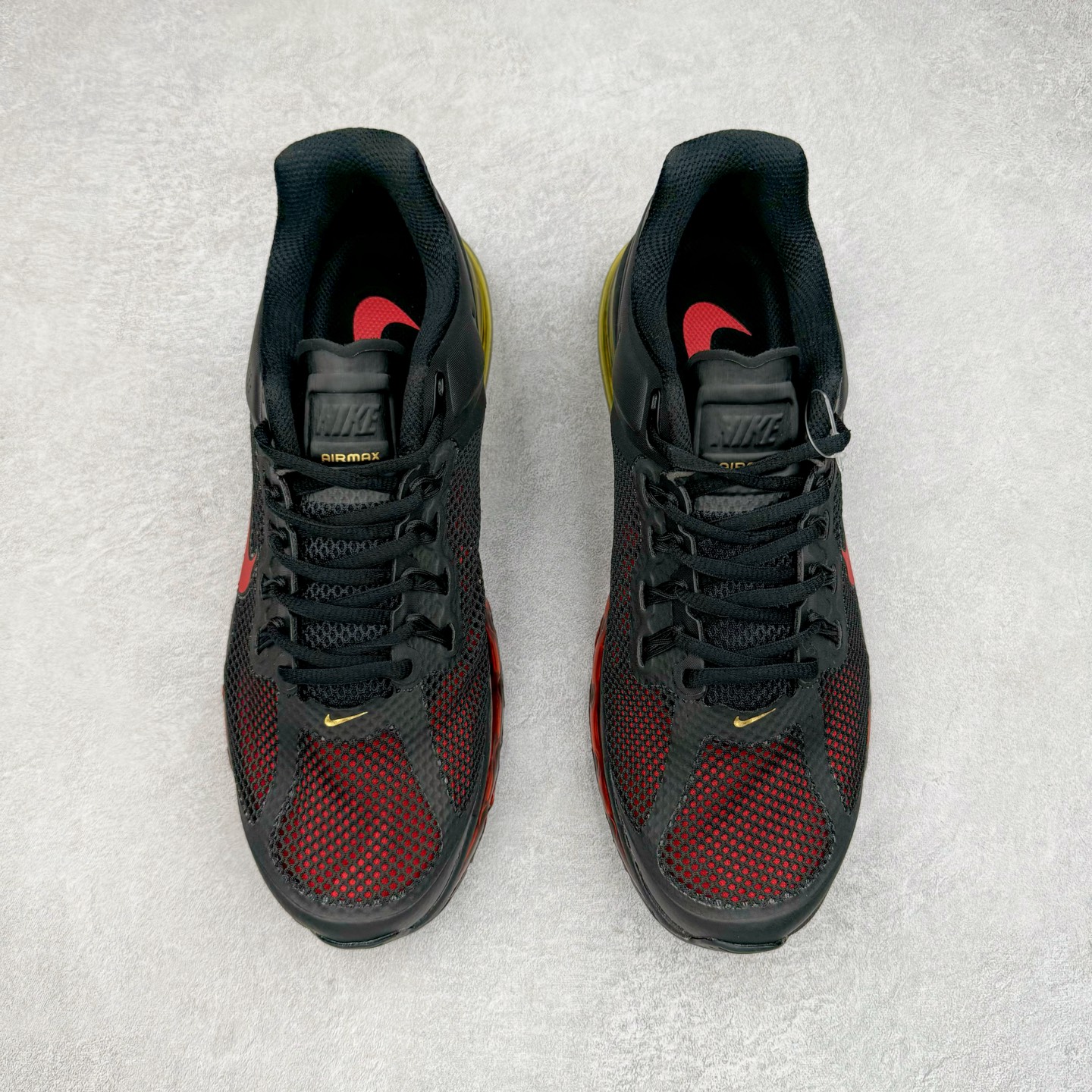 图片[2]-＃纯原 NK Air Max 2013 经典舒适时尚耐磨透气低帮气垫跑步鞋 HF3660-002 携时尚设计闪亮回归 出众有型 采用网眼布细节和运动风无缝覆面 助你保持清爽感受 塑就焕新造型 经典 Flywire 设计搭配经典全掌型 Max Air 缓震配置 缔造出众舒适感和支撑效果实拍调校N版已经零色差零失真 百分百还原实物色彩所见即所得 不存在货不对板色差等低级问题 选购参考实物拍摄 不混卖不参货 只用心做好货严格选品 承诺混一赔十 尺码：35.5 36 36.5 37.5 38 38.5 39 40 40.5 41 42 42.5 43 44 44.5 45 46 46.5-选品中心