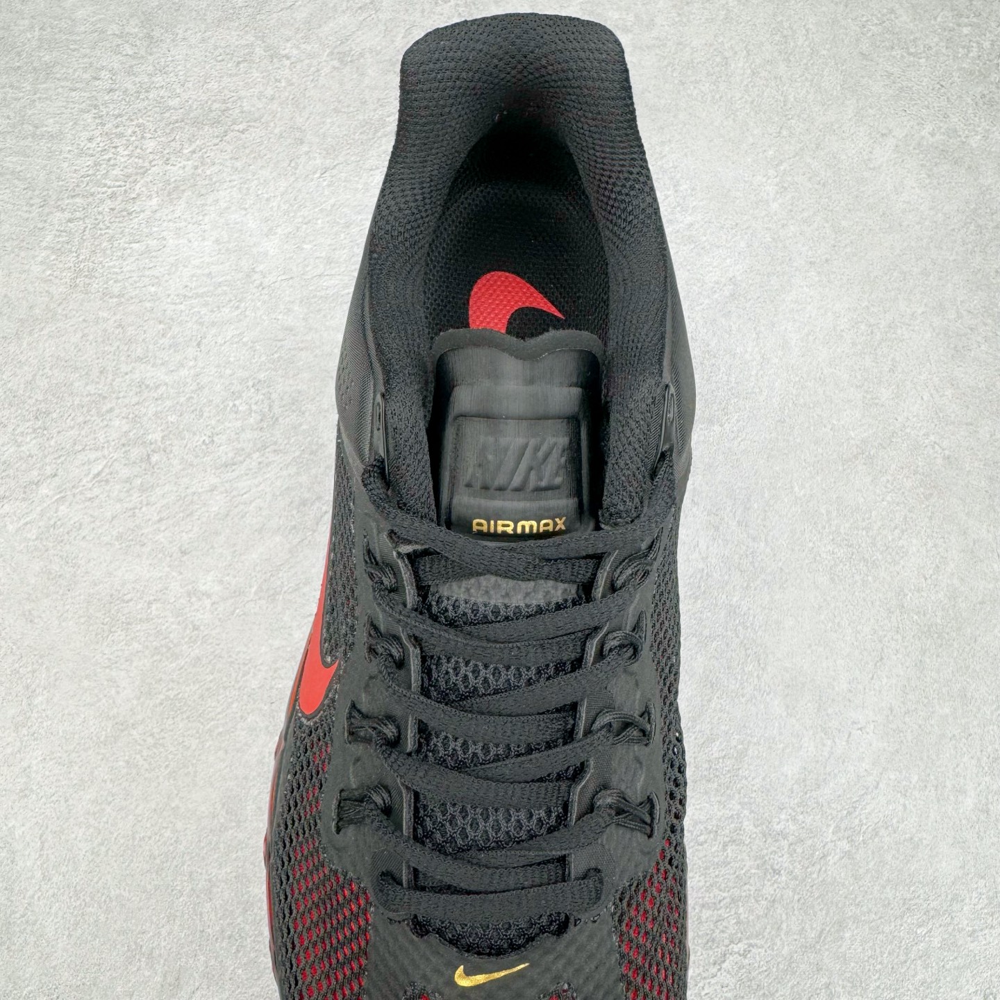 图片[5]-＃纯原 NK Air Max 2013 经典舒适时尚耐磨透气低帮气垫跑步鞋 HF3660-002 携时尚设计闪亮回归 出众有型 采用网眼布细节和运动风无缝覆面 助你保持清爽感受 塑就焕新造型 经典 Flywire 设计搭配经典全掌型 Max Air 缓震配置 缔造出众舒适感和支撑效果实拍调校N版已经零色差零失真 百分百还原实物色彩所见即所得 不存在货不对板色差等低级问题 选购参考实物拍摄 不混卖不参货 只用心做好货严格选品 承诺混一赔十 尺码：35.5 36 36.5 37.5 38 38.5 39 40 40.5 41 42 42.5 43 44 44.5 45 46 46.5-选品中心