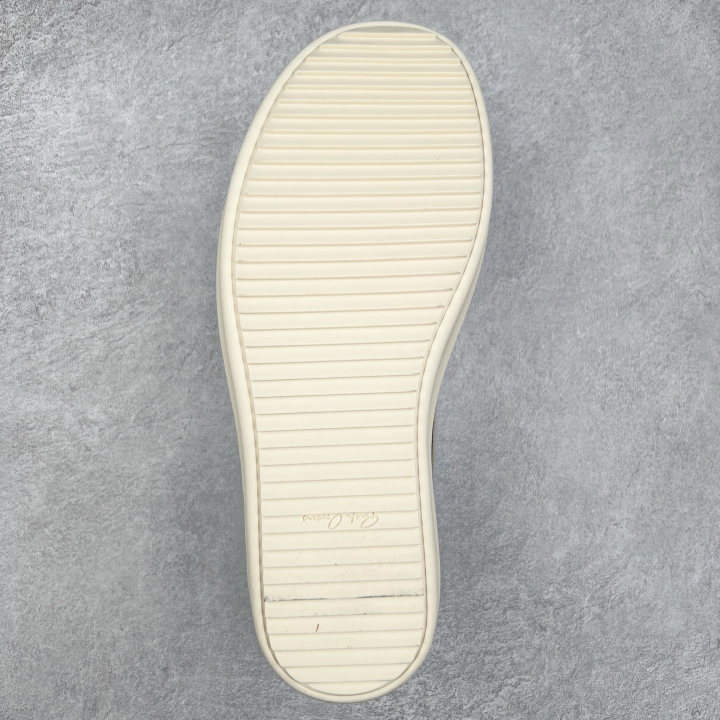 图片[9]-Rick Owens 瑞克·欧文斯 RO低帮皮面时尚板鞋 一比一规格礼盒装 重达3斤以上 配有日文、英文 双语种配件卡片 细节诠释 一件不落 鞋盒三标 正面+底部都一一做到 虽然增加不了实质的成本 但是打磨产品的细节 再微小也会还原 尺码：35 36 37 38 39 40 41 42 43 44 45-选品中心