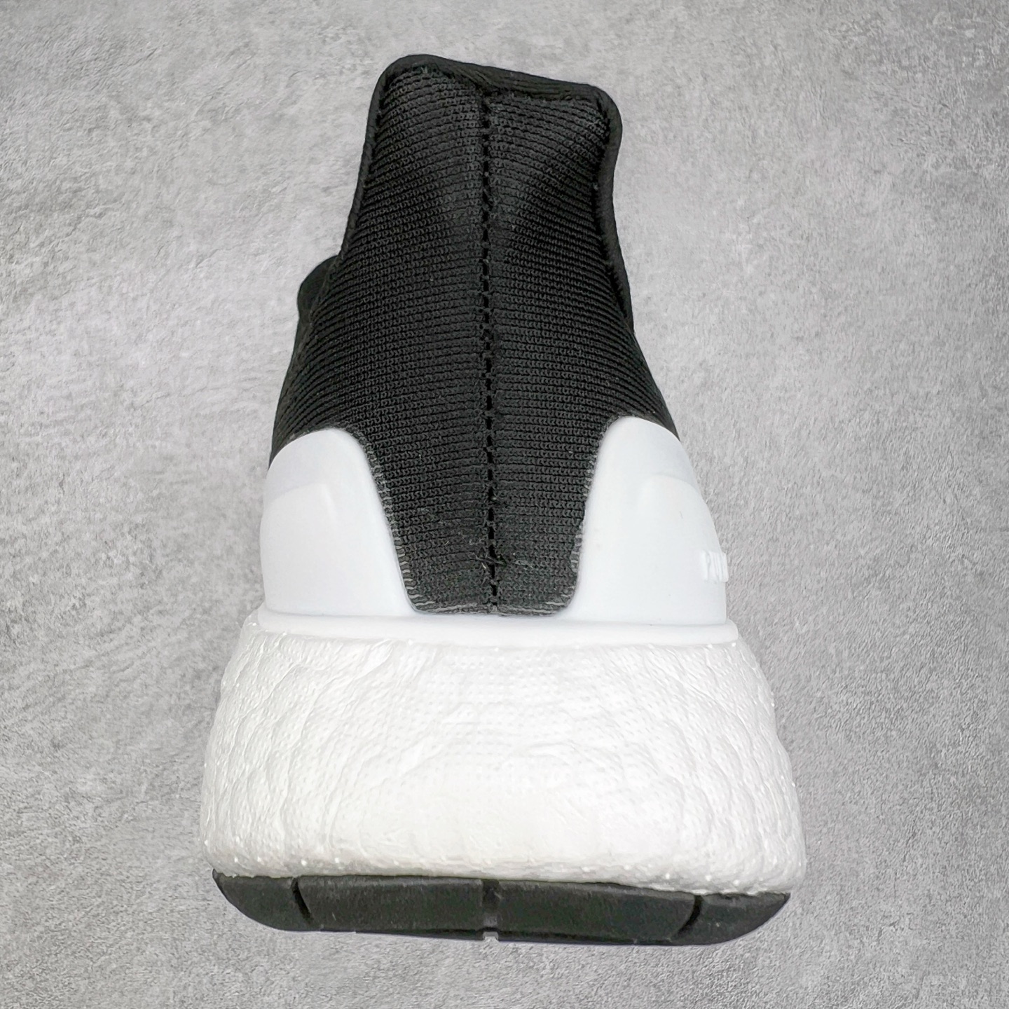 图片[8]-＃福利特价 AD PureBoost PB22 爆米花缓震跑步鞋 鞋面由可回收材料制成透气贴合 打造经典潮流风格 Boost中底提供良好缓冲性能 穿着舒适 橡胶外底搭配防滑鞋底底纹设计轻便舒适 防滑耐穿 尺码：36 36.5 37 38 38.5 39 40 40.5 41 42 42.5 43 44 44.5 45-选品中心