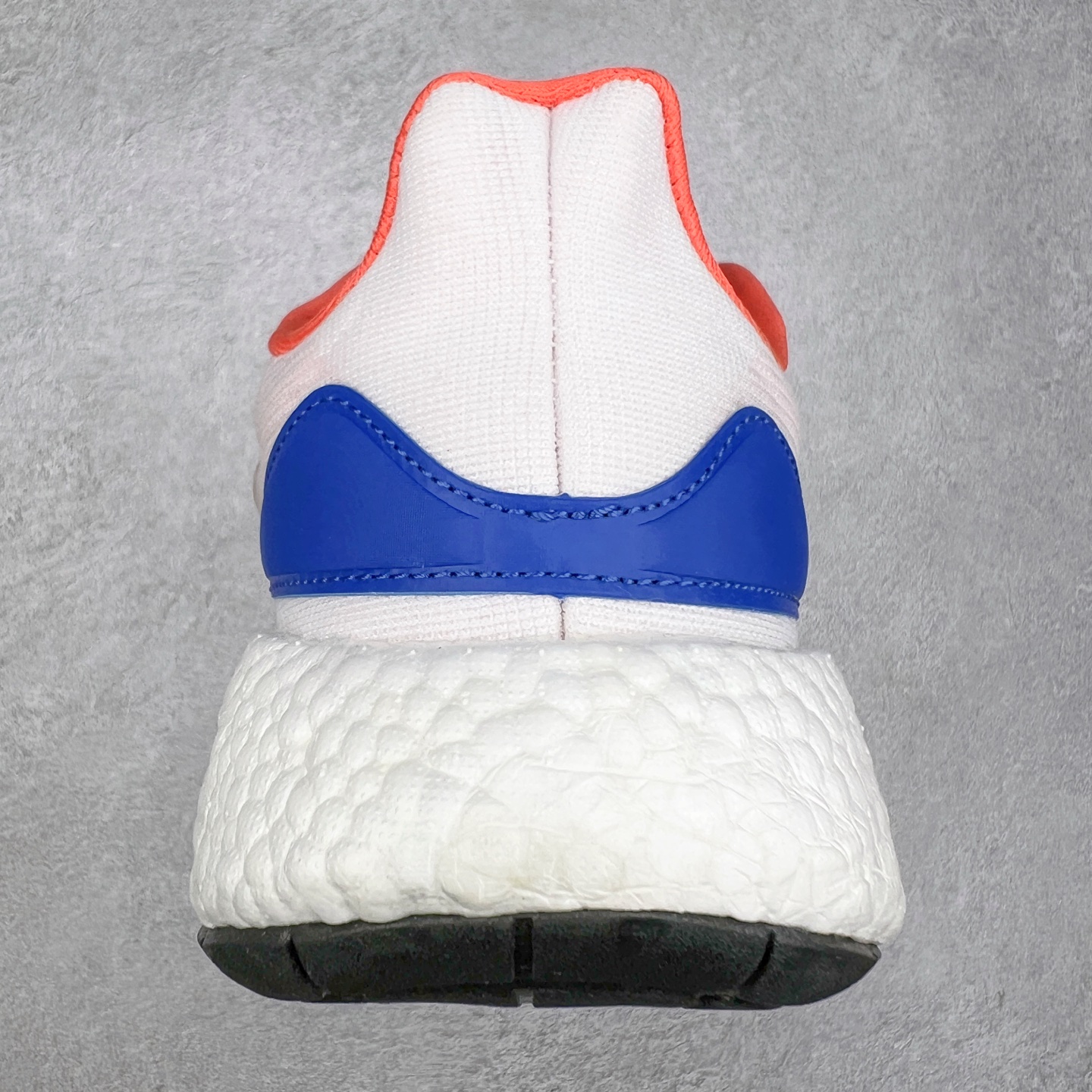 图片[8]-＃福利特价 AD PureBoost PB22 爆米花缓震跑步鞋 鞋面由可回收材料制成透气贴合 打造经典潮流风格 Boost中底提供良好缓冲性能 穿着舒适 橡胶外底搭配防滑鞋底底纹设计轻便舒适 防滑耐穿 尺码：36 36.5 37 38 38.5 39 40 40.5 41 42 42.5 43 44 44.5 45-选品中心