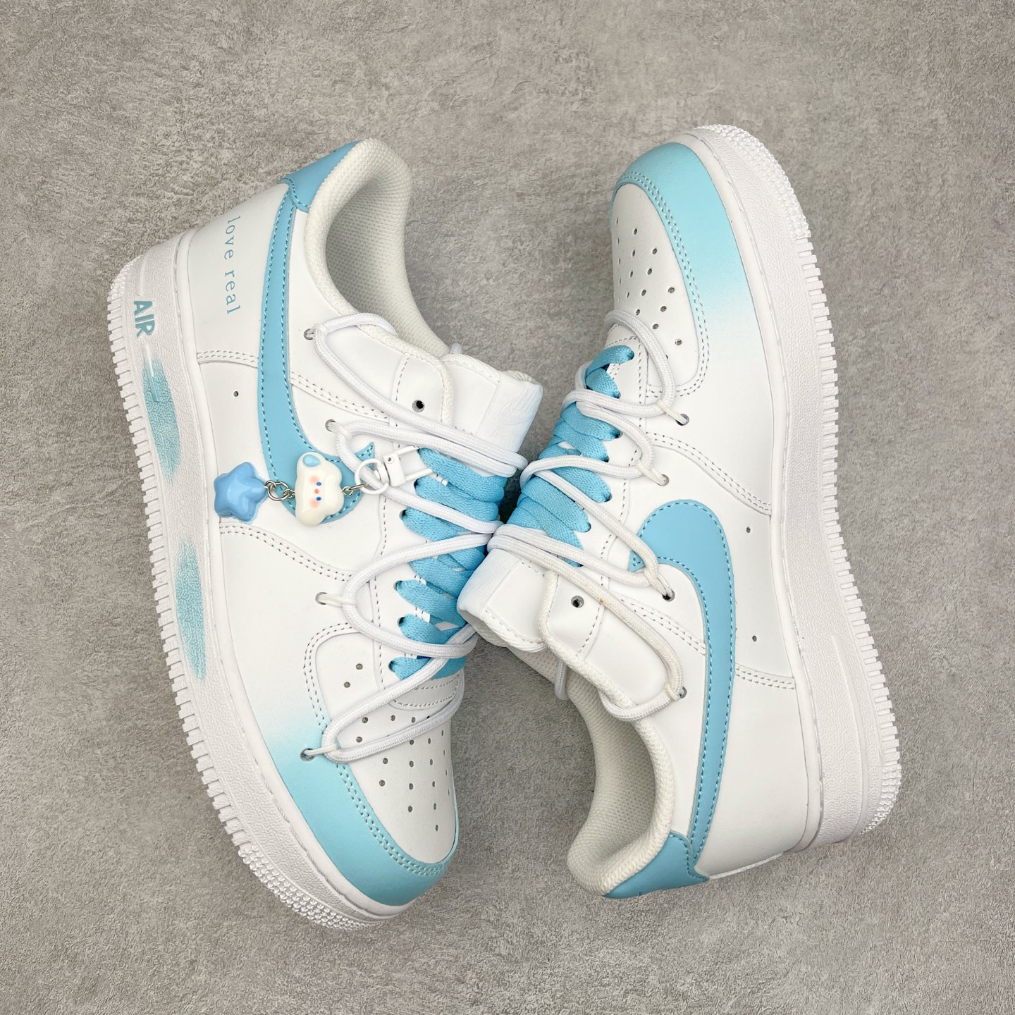 图片[3]-NK Air Force 1´07 Low 空军一号低帮百搭休闲运动板鞋 CQ2288-801 柔软、弹性十足的缓震性能和出色的中底设计 横跨复古与现代的外型结合 造就出风靡全球 三十多年的Force 1 直到今天还深受青睐 实拍调校N版已经零色差零失真 百分百还原实物色彩所见即所得 不存在货不对板色差等低级问题 选购参考实物拍摄 不混卖不参货 只用心做好货严格选品 承诺混一赔十 尺码：36 36.5 37.5 38 38.5 39 40 40.5 41 42 42.5 43 44 44.5 45-选品中心