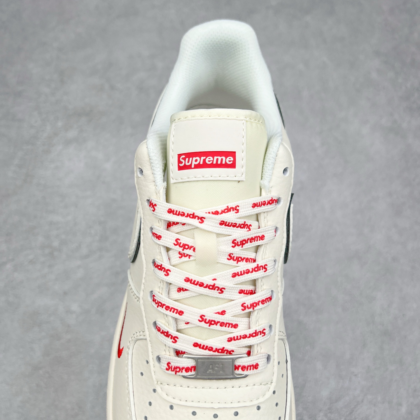 图片[5]-NK Air Force 1´07 Low 空军一号低帮百搭休闲运动板鞋 XZ6188-715 柔软、弹性十足的缓震性能和出色的中底设计 横跨复古与现代的外型结合 造就出风靡全球 三十多年的Force 1 直到今天还深受青睐 实拍调校N版已经零色差零失真 百分百还原实物色彩所见即所得 不存在货不对板色差等低级问题 选购参考实物拍摄 不混卖不参货 只用心做好货严格选品 承诺混一赔十 尺码：36 36.5 37.5 38 38.5 39 40 40.5 41 42 42.5 43 44 44.5 45-选品中心