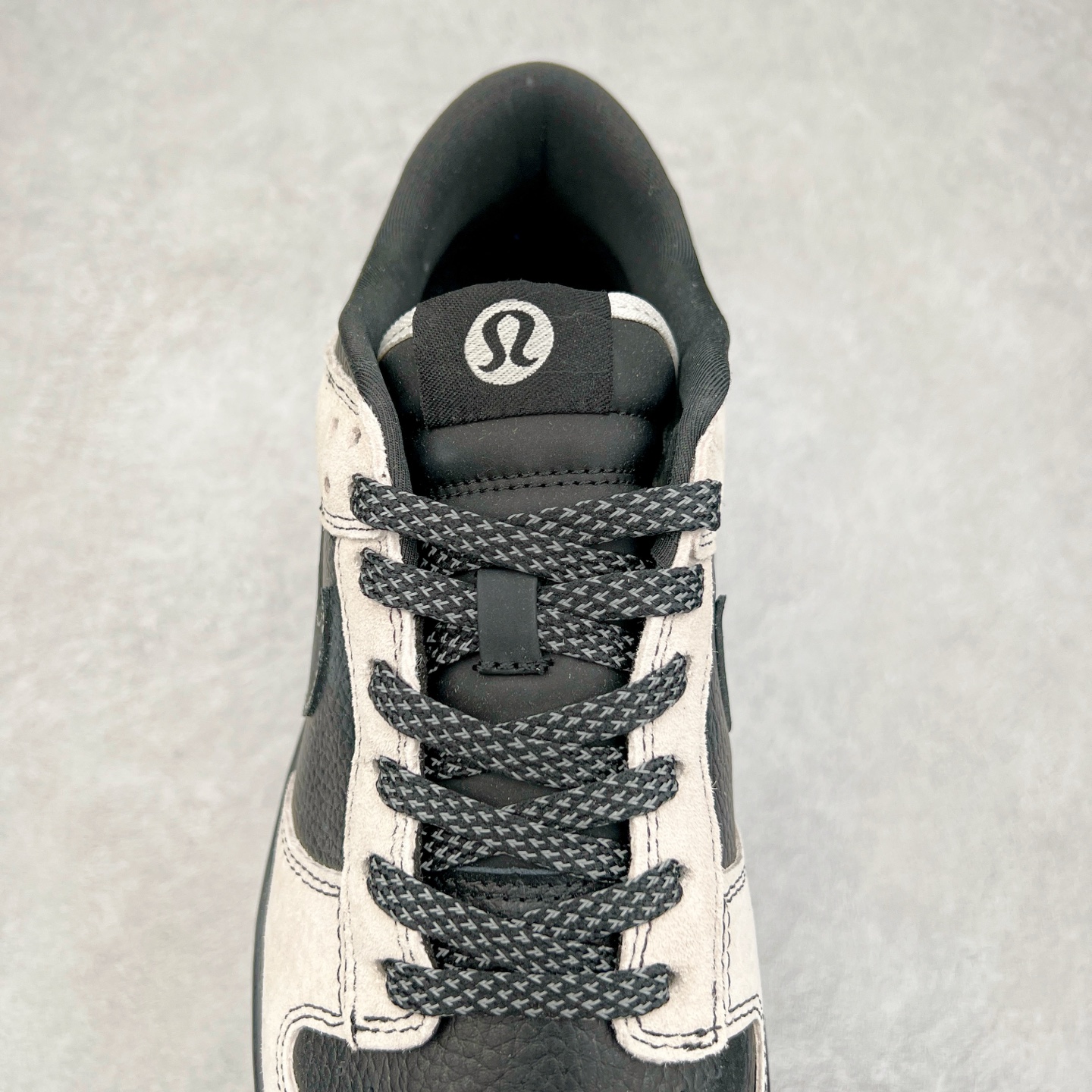 图片[5]-NK Dunk Low 定制配色 SC9207-407 大厂出品 极力推荐 原装头层材料 独家版型蒸餾加工帶來的是更好的视觉和脚感体验大厂纯原品质出货 清洁度 电绣工艺 皮料切割干净无任何毛边 细节完美 实拍调校N版已经零色差零失真 百分百还原实物色彩所见即所得 不存在货不对板色差等低级问题 选购参考实物拍摄 不混卖不参货 只用心做好货严格选品 承诺混一赔十 尺码：36 36.5 37.5 38 38.5 39 40 40.5 41 42 42.5 43 44 44.5 45-选品中心