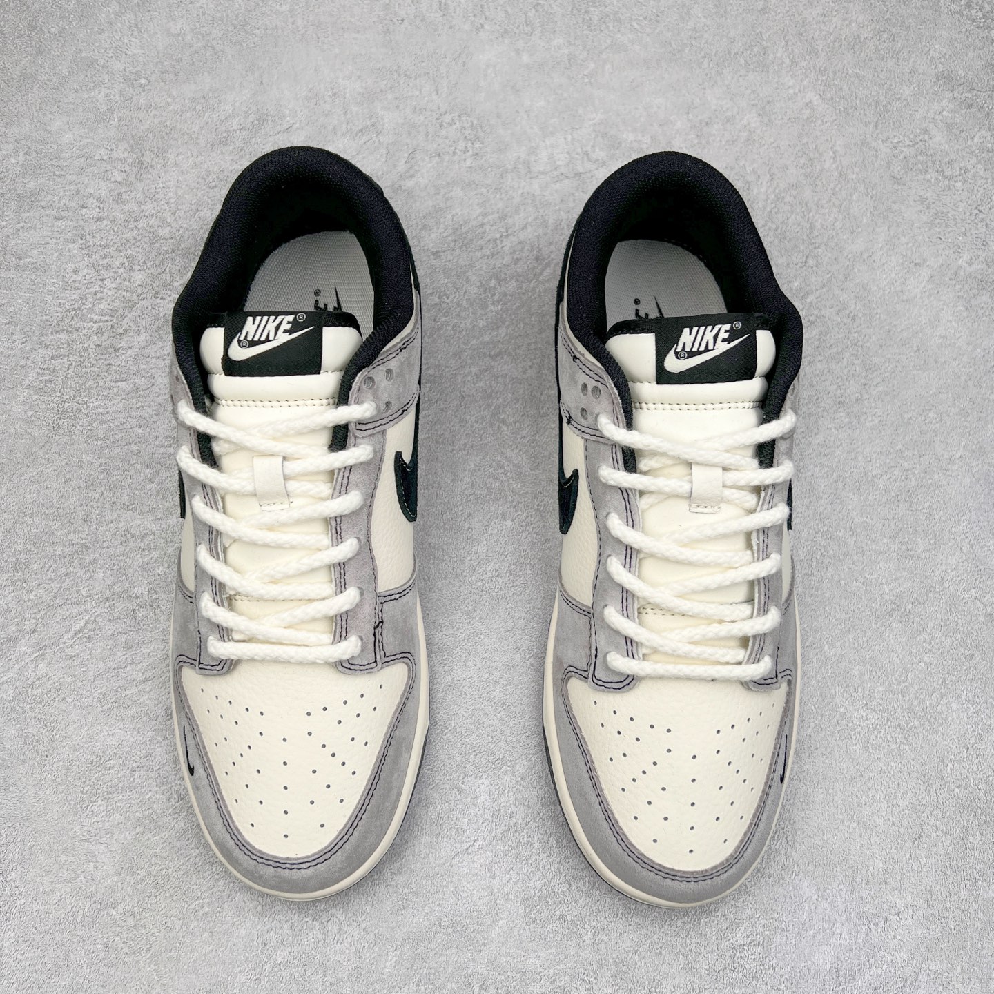 图片[2]-NK Dunk Low 定制配色 MM1089-015 大厂出品 极力推荐 原装头层材料 独家版型蒸餾加工帶來的是更好的视觉和脚感体验大厂纯原品质出货 清洁度 电绣工艺 皮料切割干净无任何毛边 细节完美 实拍调校N版已经零色差零失真 百分百还原实物色彩所见即所得 不存在货不对板色差等低级问题 选购参考实物拍摄 不混卖不参货 只用心做好货严格选品 承诺混一赔十 尺码：36 36.5 37.5 38 38.5 39 40 40.5 41 42 42.5 43 44 44.5 45-选品中心