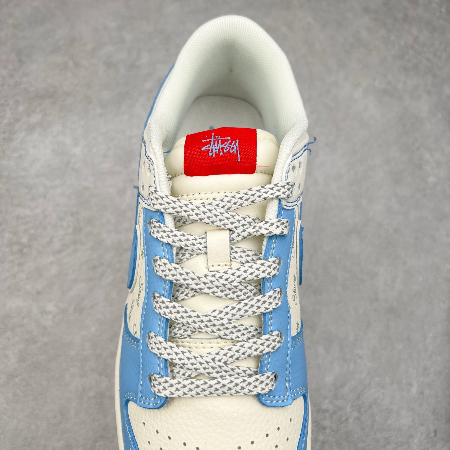 图片[5]-NK Dunk Low 定制配色 YX5066-263 大厂出品 极力推荐 原装头层材料 独家版型蒸餾加工帶來的是更好的视觉和脚感体验大厂纯原品质出货 清洁度 电绣工艺 皮料切割干净无任何毛边 细节完美 实拍调校N版已经零色差零失真 百分百还原实物色彩所见即所得 不存在货不对板色差等低级问题 选购参考实物拍摄 不混卖不参货 只用心做好货严格选品 承诺混一赔十 尺码：36 36.5 37.5 38 38.5 39 40 40.5 41 42 42.5 43 44 44.5 45-选品中心