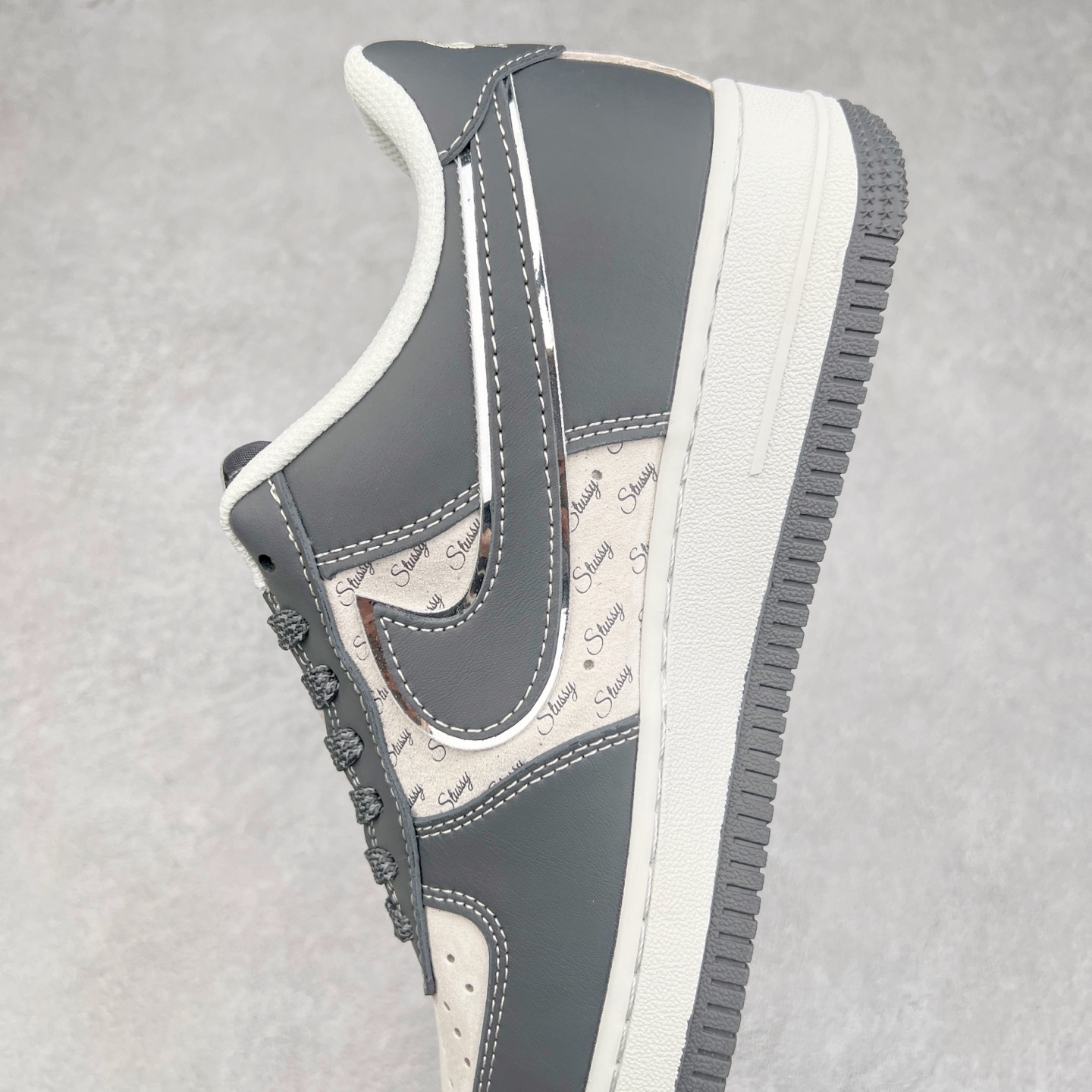 图片[7]-NK Air Force 1´07 Low 空军一号低帮百搭休闲运动板鞋 XZ6188-229 柔软、弹性十足的缓震性能和出色的中底设计 横跨复古与现代的外型结合 造就出风靡全球 三十多年的Force 1 直到今天还深受青睐 实拍调校N版已经零色差零失真 百分百还原实物色彩所见即所得 不存在货不对板色差等低级问题 选购参考实物拍摄 不混卖不参货 只用心做好货严格选品 承诺混一赔十 尺码：36 36.5 37.5 38 38.5 39 40 40.5 41 42 42.5 43 44 44.5 45-选品中心