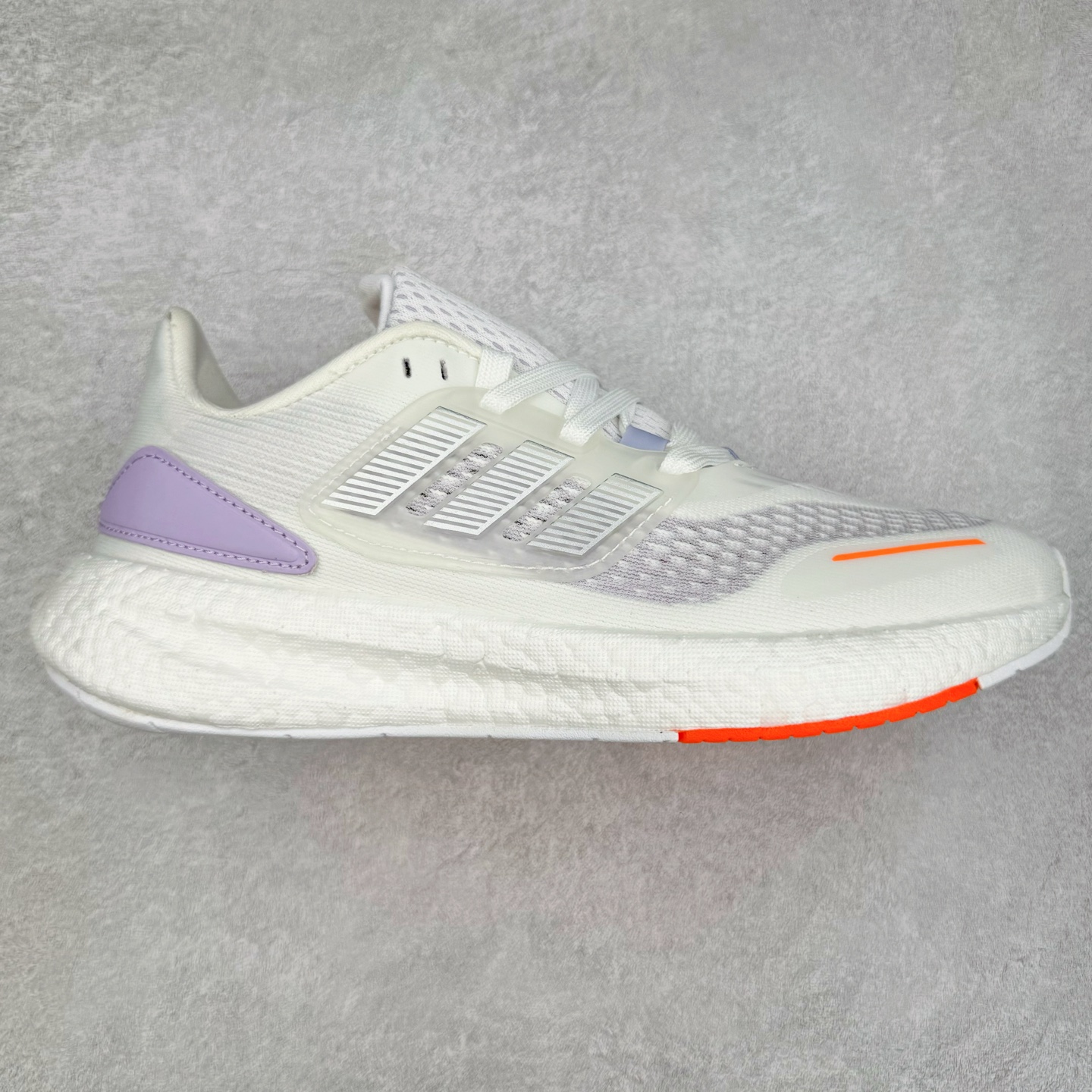 图片[9]-＃福利特价 AD PureBoost PB22 爆米花缓震跑步鞋 鞋面由可回收材料制成透气贴合 打造经典潮流风格 Boost中底提供良好缓冲性能 穿着舒适 橡胶外底搭配防滑鞋底底纹设计轻便舒适 防滑耐穿 尺码：36 36.5 37 38 38.5 39 40 40.5 41 42 42.5 43 44 44.5 45-选品中心