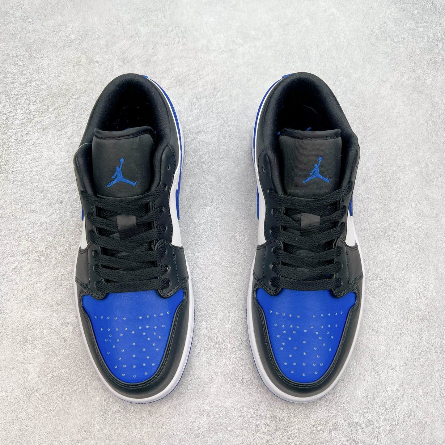 图片[2]-＃福利特价 Air Jordan AJ1 Low 低帮系列 百分百全新货品 零氧化发霉 给足利润空间操作 超乎所想的高性价比 原装楦头纸板开发 完美鞋型 超高清洁度 鞋型不臃肿别扭 原厂内置全掌气垫 A模大底 鞋舌AJ原厂专用牛津布 AJ专用反口珍珠布 原厂无杂质高弹内里海棉 特殊封边弹力鞋带 原鞋开模 拒绝公底 购置公司同步原材料 都有细节原汁原味 忠于原版 尺码：36 36.5 37.5 38 38.5 39 40 40.5 41 42 42.5 43 44 44.5 45 46-选品中心