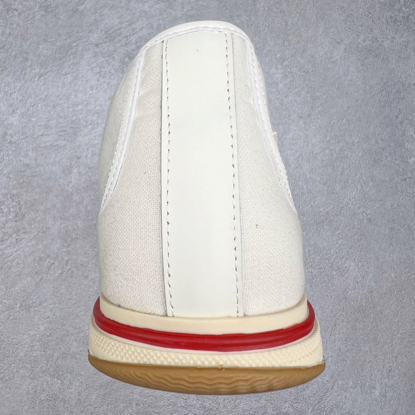 图片[8]-小红书爆款 BOTTEGA VENETA BV25ss 新款复古Eliot运动鞋上市即封神! BV全新的 Eliot 以复古篮球鞋为设计灵感，童趣 的色彩焕发青春活力!男女同款，可以做情侣鞋穿着哦整个鞋子透气舒适，帆布鞋面自重轻盈，鞋帮拼接处以柔软奢华的羊皮镶嵌包裹每只鞋边的红线均为手工绘画，更具品味与态度喔! 尺码：35 36 37 38 39 40-选品中心