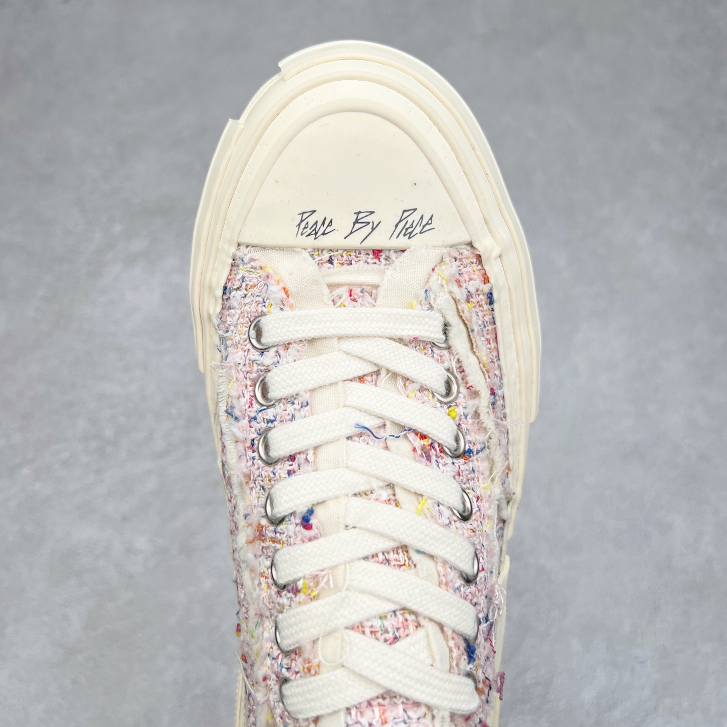 图片[4]-＃纯原 xVESSEL G.O.P. Low 全硫化乞丐鞋 吴建豪主理品牌 解构重叠厚底软木低帮硫化板鞋 全配色原鞋开发 支持对比 细节 工艺 等.. 当前市售最高版本 正确半贴合鞋标工艺 正确鞋头上翘整体楦型 原厂12蛊司厚实舒适帆布面料 面料工序需要通过三次水洗 散落自然杂乱流苏做旧复古效果 支持NFC网页编码识别 升级厚实软木塞内底 纯手工贴合多重围条硫化工艺 原鞋包装 原鞋代码鞋标完全一致 市面顶级毒盒版本 工艺细节 全网络能覆盖到的地方最强 至今无别的工厂能超越的品质 尺码：35 36 37 38 39 40 41 42 43 44 45-选品中心