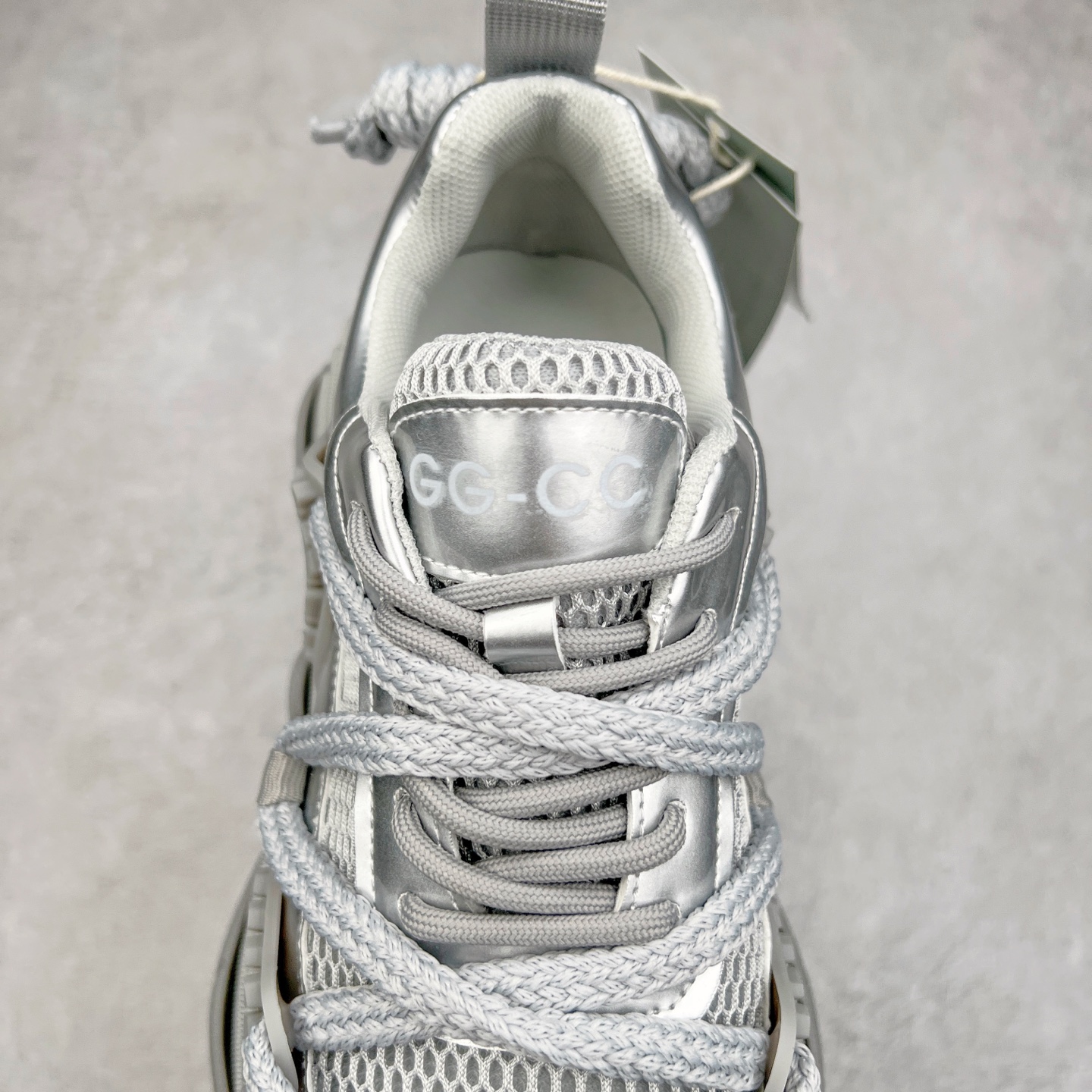 图片[5]-GG-CC时尚休闲松糕鞋厚底增高老爹鞋系列 广东大厂出品 完美细节 25ss春季新款厚底增高 大长腿 时髦look轻松定格 不费力展现率性氛围 高档银盒 酷帅机能风不规则设计大底 轻便舒适百搭 GGcc厚底增高简直就是小个子的快乐! 不管怎么搭都好看~ 尺码：35 36 37 38 39 40-选品中心