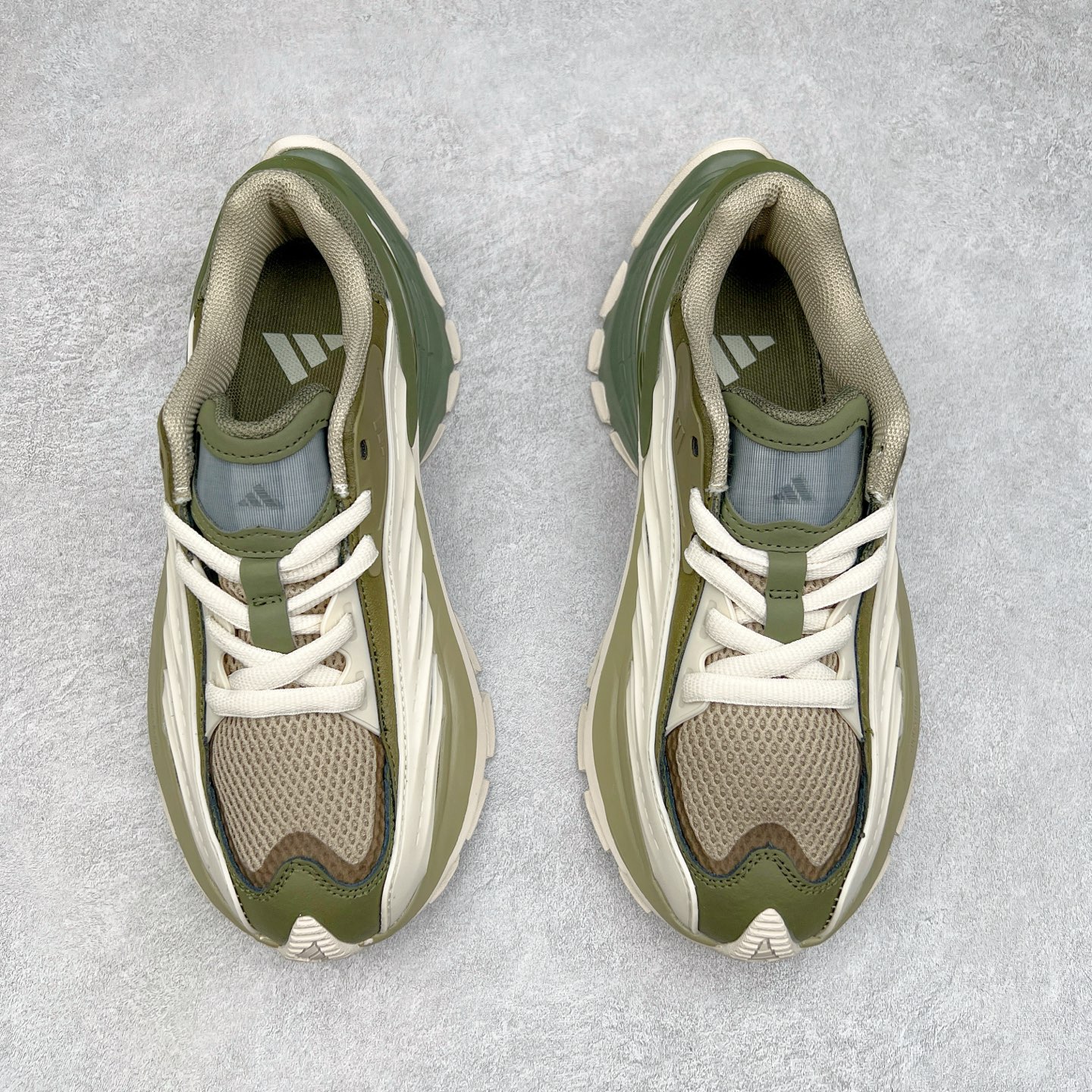 图片[2]-AD XLG MTW系列 舒适百搭防滑耐磨低帮跑步鞋老爹鞋 JR6389 鞋面采用贯穿式银条 完整的线条流畅度带来充分的视觉享受 鞋舌若隐若现的LOGO充满神秘感 夸张的鞋后跟幅度设计 线条感延伸至后跟标志三条杆彰显adidas调性 中底采用LIGHT STRIKE科技 在满足穿搭属性的同时提供舒适的脚感 完整的流线型设计语言 从鞋面贯穿到鞋底以及鞋花纹路 颜值与实力兼具 秀场与日常皆融 未来已来 让我们继续期待 实拍调校N版已经零色差零失真 百分百还原实物色彩所见即所得 不存在货不对板色差等低级问题 选购参考实物拍摄 不混卖不参货 只用心做好货严格选品 承诺混一赔十 尺码：36 36.5 37.5 38 38.5 39 40 40.5 41 42 42.5 43 44 44.5 45-选品中心