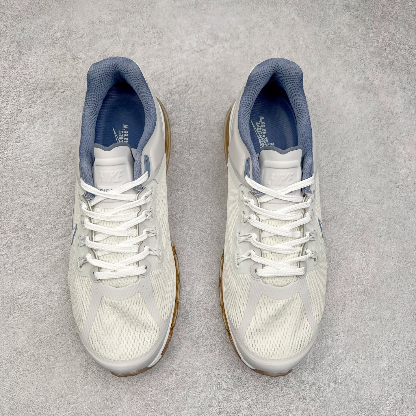 图片[2]-＃纯原 NK Air Max 2013 经典舒适时尚耐磨透气低帮气垫跑步鞋 HV4303-099 携时尚设计闪亮回归 出众有型 采用网眼布细节和运动风无缝覆面 助你保持清爽感受 塑就焕新造型 经典 Flywire 设计搭配经典全掌型 Max Air 缓震配置 缔造出众舒适感和支撑效果实拍调校N版已经零色差零失真 百分百还原实物色彩所见即所得 不存在货不对板色差等低级问题 选购参考实物拍摄 不混卖不参货 只用心做好货严格选品 承诺混一赔十 尺码：35.5 36 36.5 37.5 38 38.5 39 40 40.5 41 42 42.5 43 44 44.5 45 46 46.5-选品中心