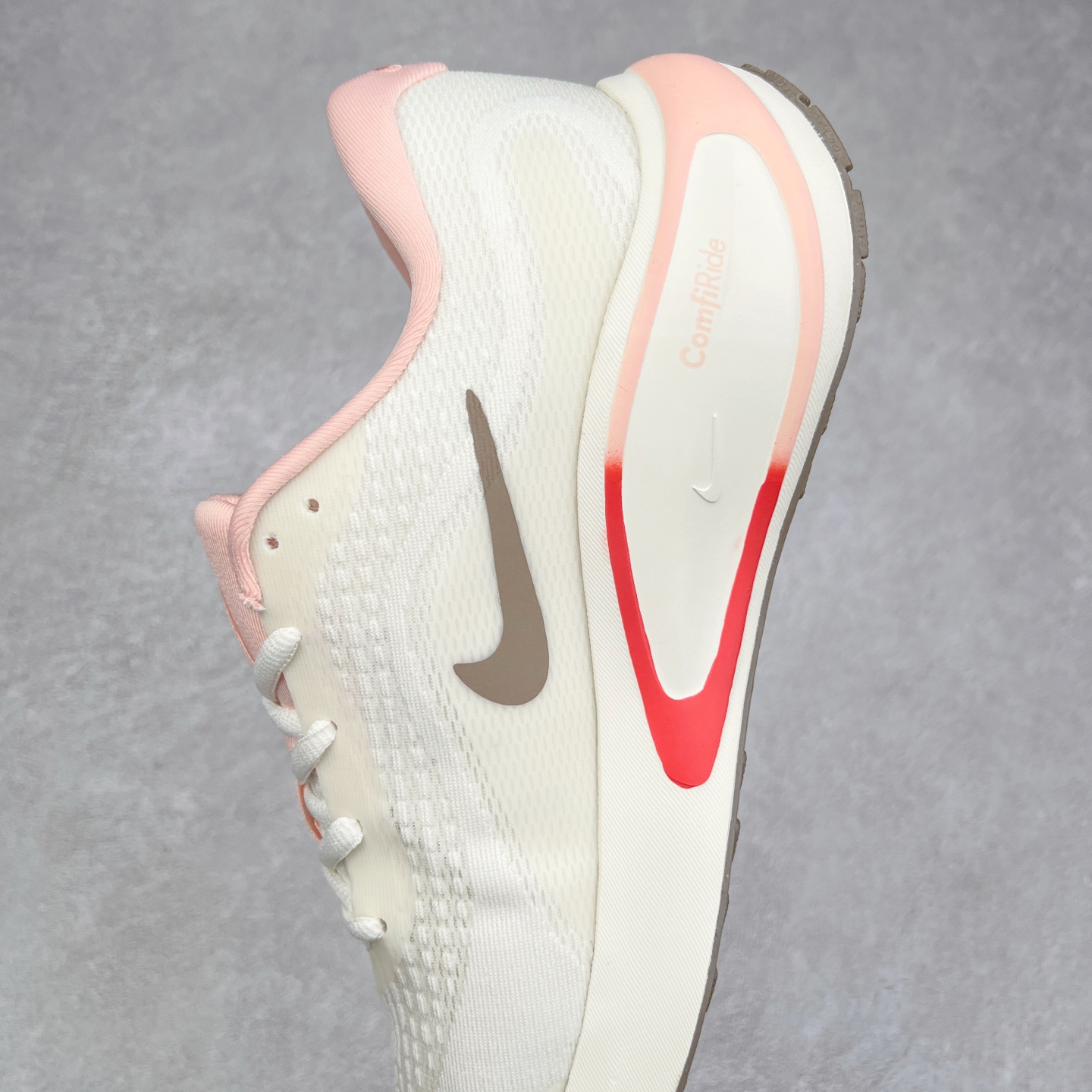 图片[7]-＃纯原福利 NK Journey Run 旅程慢跑系列低帮轻质缓震休闲运动公路跑步鞋 采用科技织法轻盈织物合成鞋面材质 搭载柔软厚实ComfiRide 泡绵缓震组合外置防滑耐磨橡胶底片 穿上 Journey Run 公路跑步鞋 尽情畅跑 享受每一步的风景 搭载柔软厚实的 ComfiRide 泡绵缓震配置 助你征服充满挑战的路面 大步流星 微笑前行 该鞋款舒适非凡 让你爱不释脚 尺码：35.5 36 36.5 37.5 38 38.5 39 40 40.5 41 42 42.5 43 44 44.5 45-选品中心