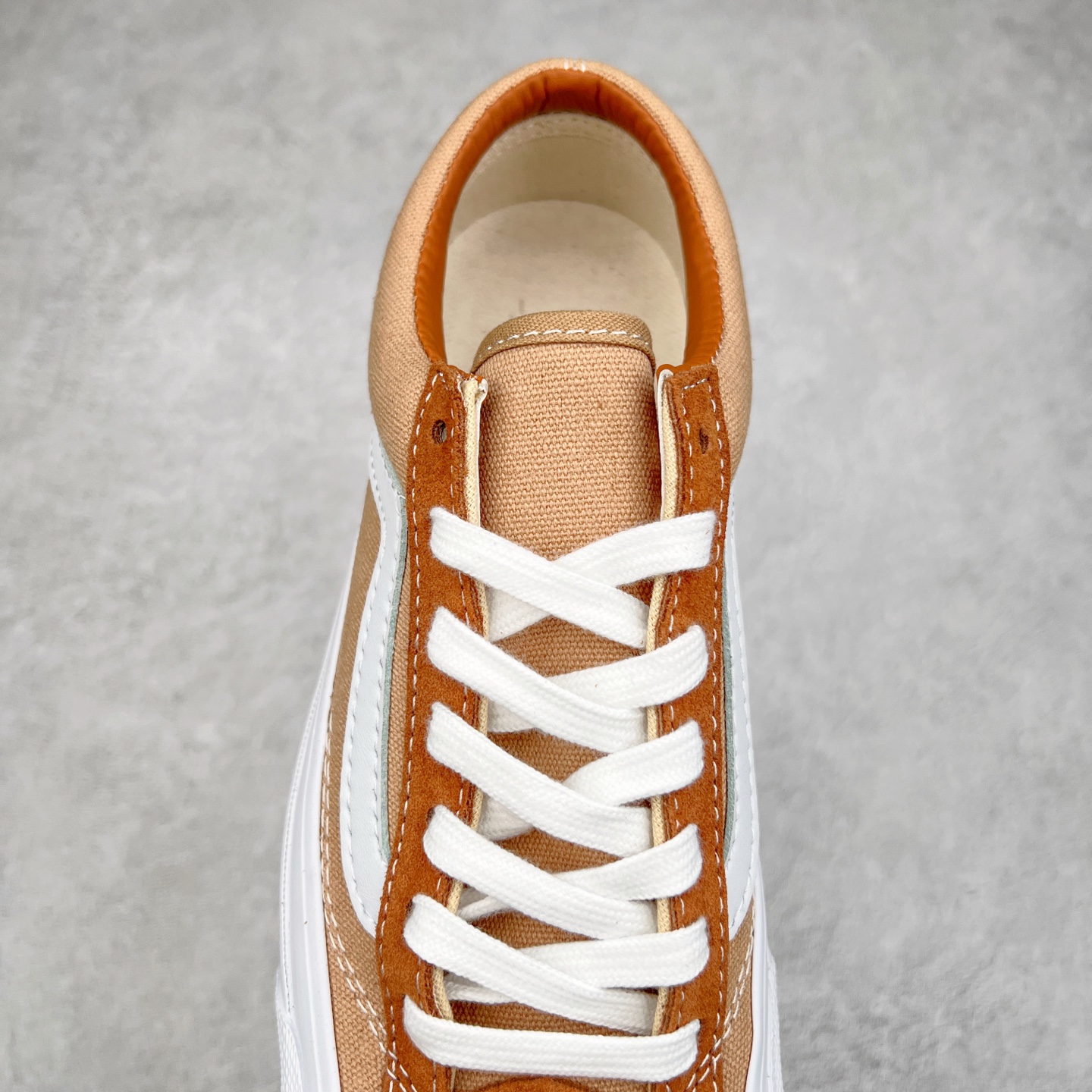 图片[5]-Vans Old Skool LX 36VT 脏橘 范斯官方 防滑耐磨复古休闲板鞋 鞋身棕橘色牛仔布和麂皮拼接 经典Style 36 鞋型增强复古属性 从鞋型和贴合度方面重塑鞋款 全皮压纹材质质感拉满 缓震活动鞋垫使脚感更舒适 货号：VN000D57TBR 尺码：36 36.5 37 38 38.5 39 40 40.5 41 42 42.5 43 44-选品中心