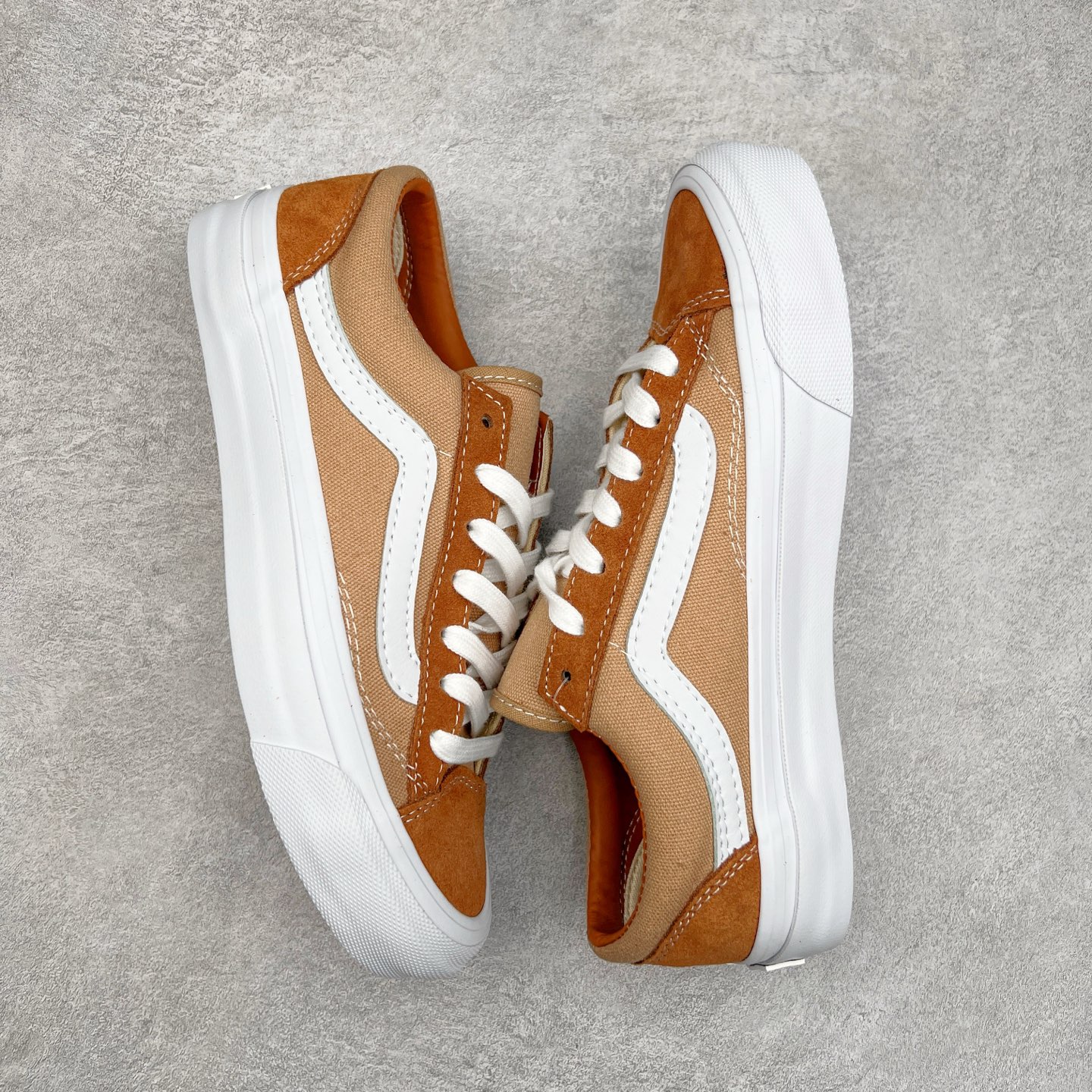 图片[3]-Vans Old Skool LX 36VT 脏橘 范斯官方 防滑耐磨复古休闲板鞋 鞋身棕橘色牛仔布和麂皮拼接 经典Style 36 鞋型增强复古属性 从鞋型和贴合度方面重塑鞋款 全皮压纹材质质感拉满 缓震活动鞋垫使脚感更舒适 货号：VN000D57TBR 尺码：36 36.5 37 38 38.5 39 40 40.5 41 42 42.5 43 44-选品中心