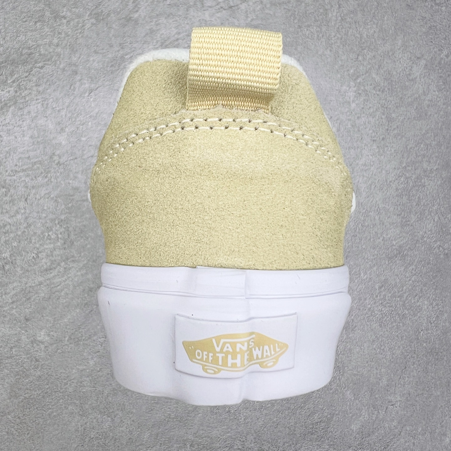 图片[8]-Vans Knu Skool 奶黄色 官方新款 复古休闲胖胖面包鞋 肥胖版大LOGO原版全皮猪八面料 尺码：35 36 36.5 37 38 38.5 39 40 40.5 41 42 42.5 43 44 工艺：硫化1：1（重量1：1、真标、原钢印、材质标、鞋型标、合格证）-选品中心