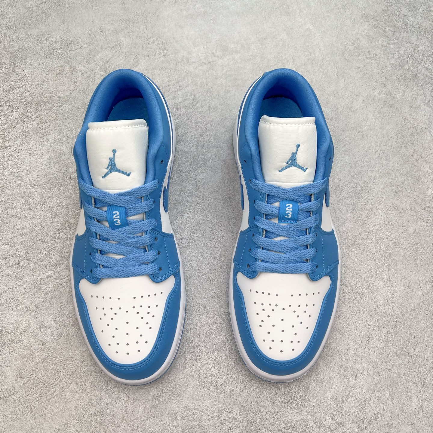 图片[2]-＃福利特价 Air Jordan AJ1 Low 低帮系列 百分百全新货品 零氧化发霉 给足利润空间操作 超乎所想的高性价比 原装楦头纸板开发 完美鞋型 超高清洁度 鞋型不臃肿别扭 原厂内置全掌气垫 A模大底 鞋舌AJ原厂专用牛津布 AJ专用反口珍珠布 原厂无杂质高弹内里海棉 特殊封边弹力鞋带 原鞋开模 拒绝公底 购置公司同步原材料 都有细节原汁原味 忠于原版 尺码：36 36.5 37.5 38 38.5 39 40 40.5 41 42 42.5 43 44 44.5 45 46-选品中心